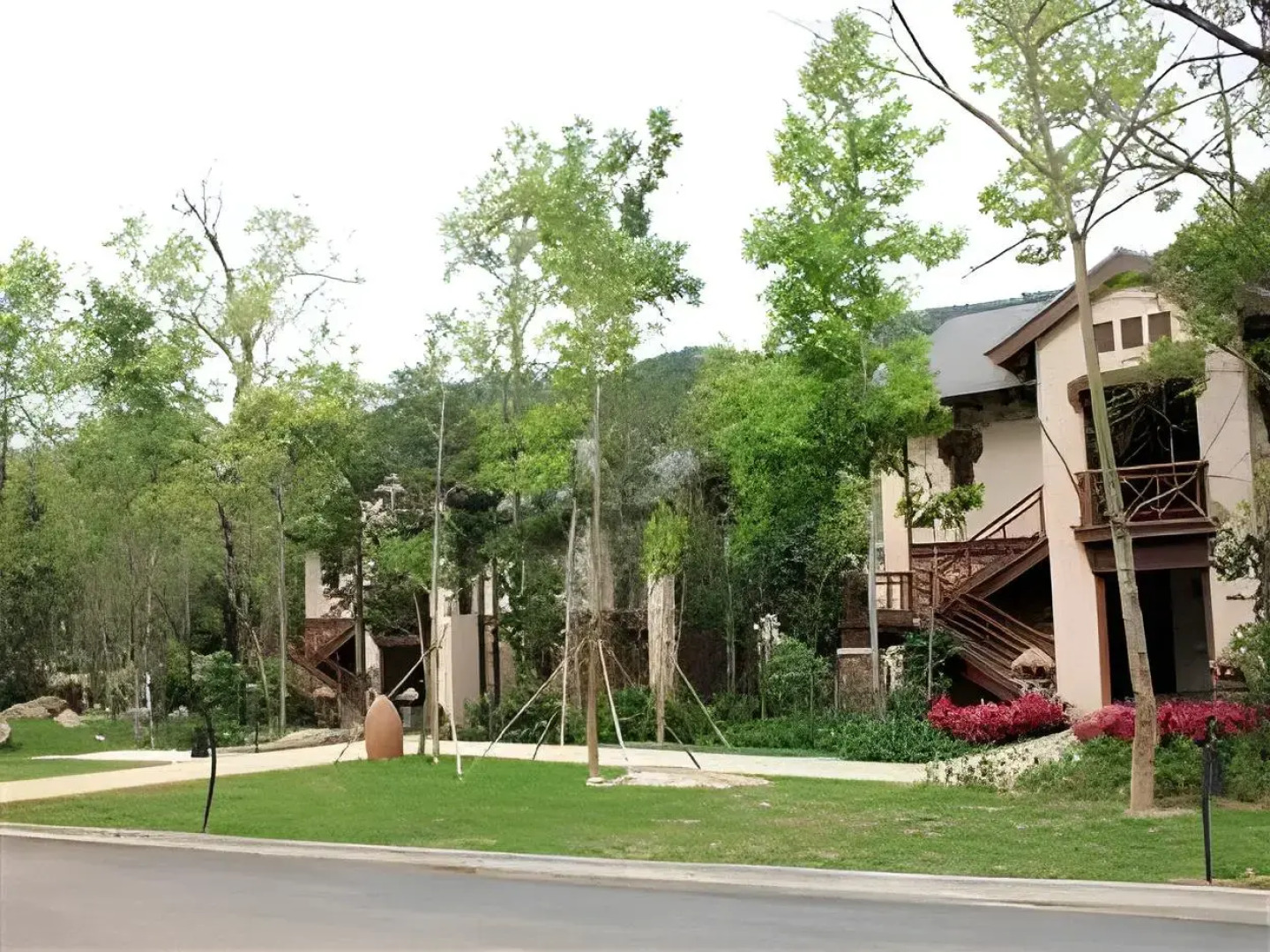 Wuzhishan Yatai Rainforest Resort Hotel