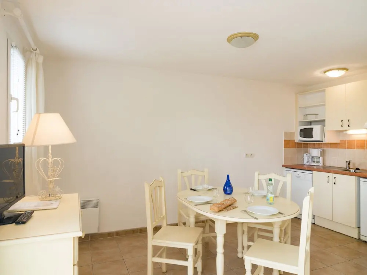 Attached House With Terrace or Loggia Located in Languedoc