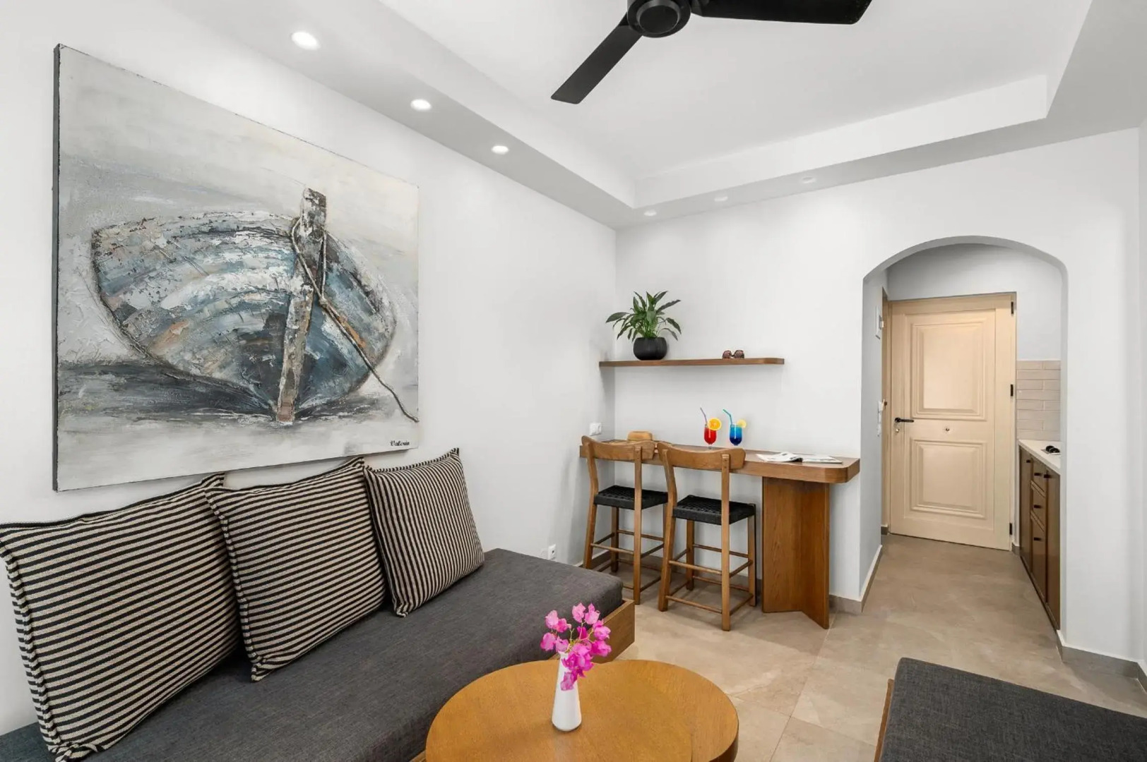 Glaros Hotel Apartment