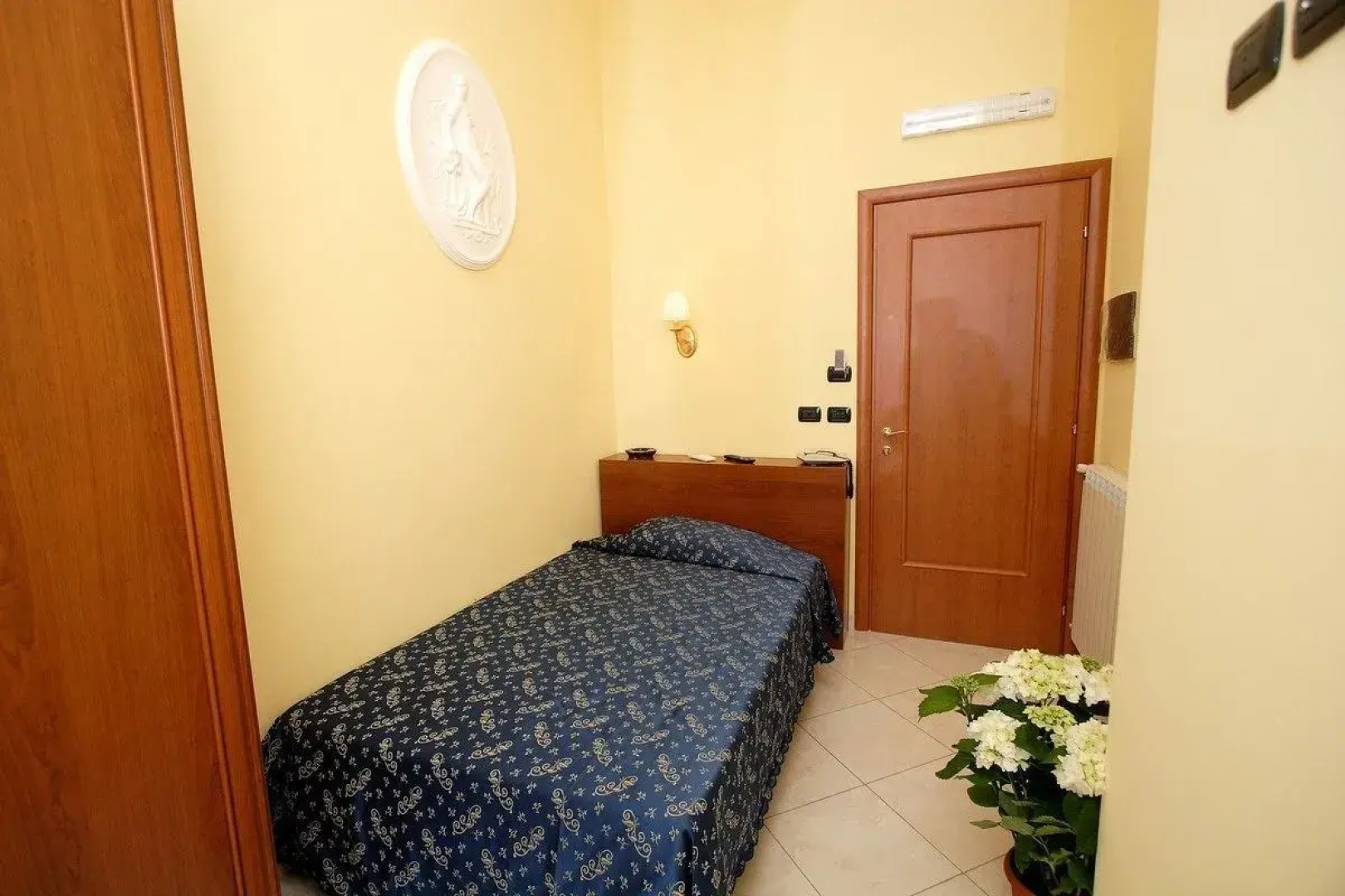 Caroline Suite