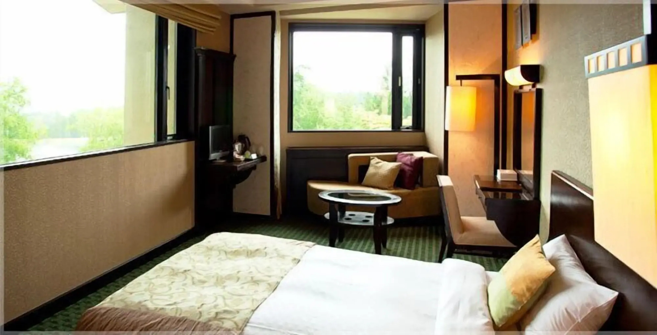 Komagane Kogen Resort Links