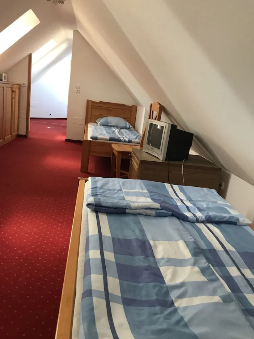 Petit Normandi Bistro  Panzi