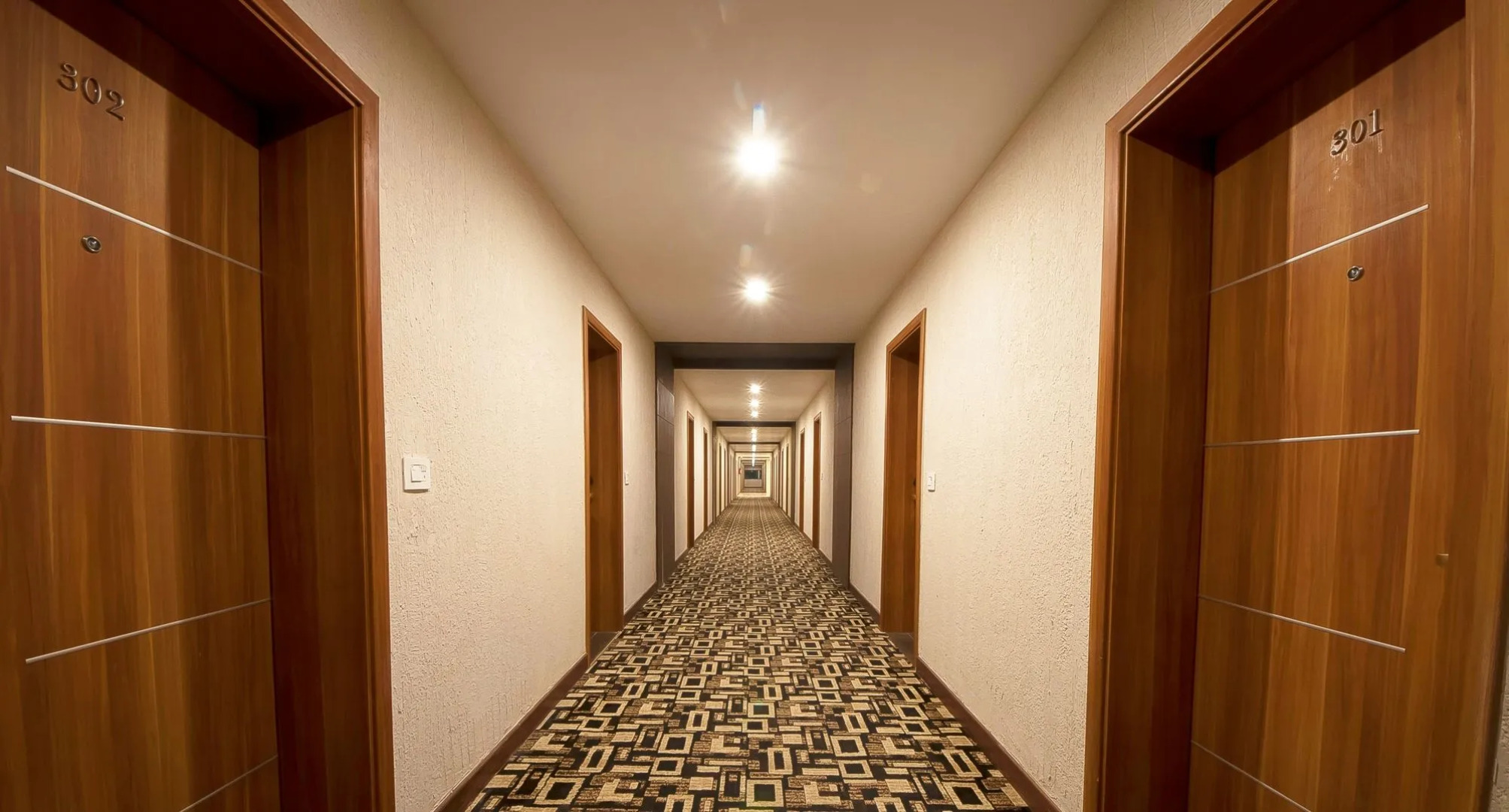 Hotel Le Roi Haridwar @ Har Ki Pauri Road