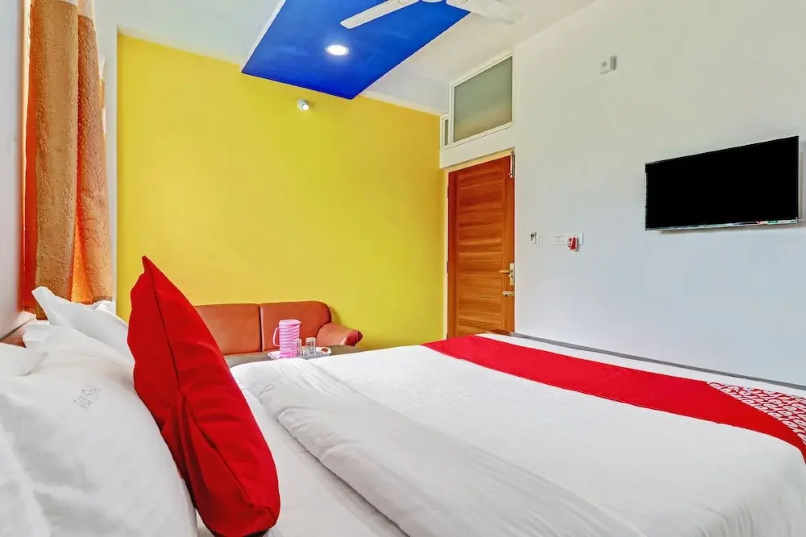 Oyo 48950 Vaishali Residency