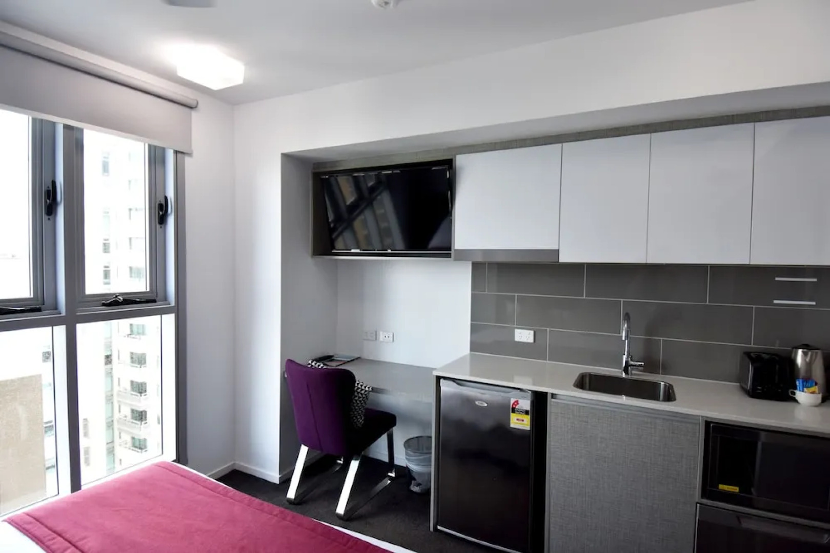 H 105 Mitchell Hotel and Apartments