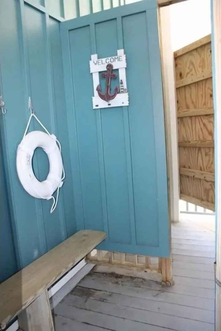 Beach Crew 4 Bedroom Home by RedAwning