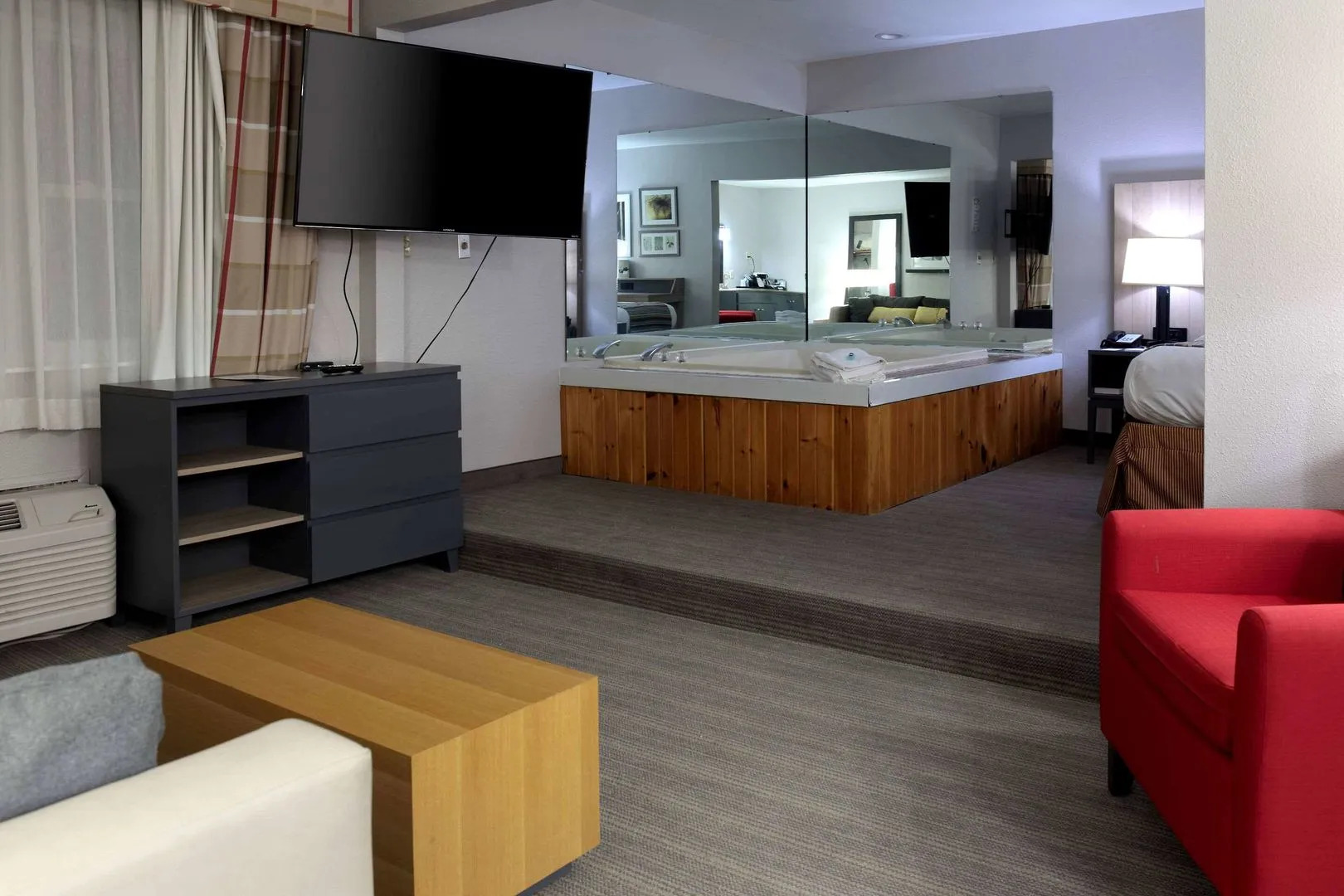 Country Inn & Suites by Radisson, Sparta, WI