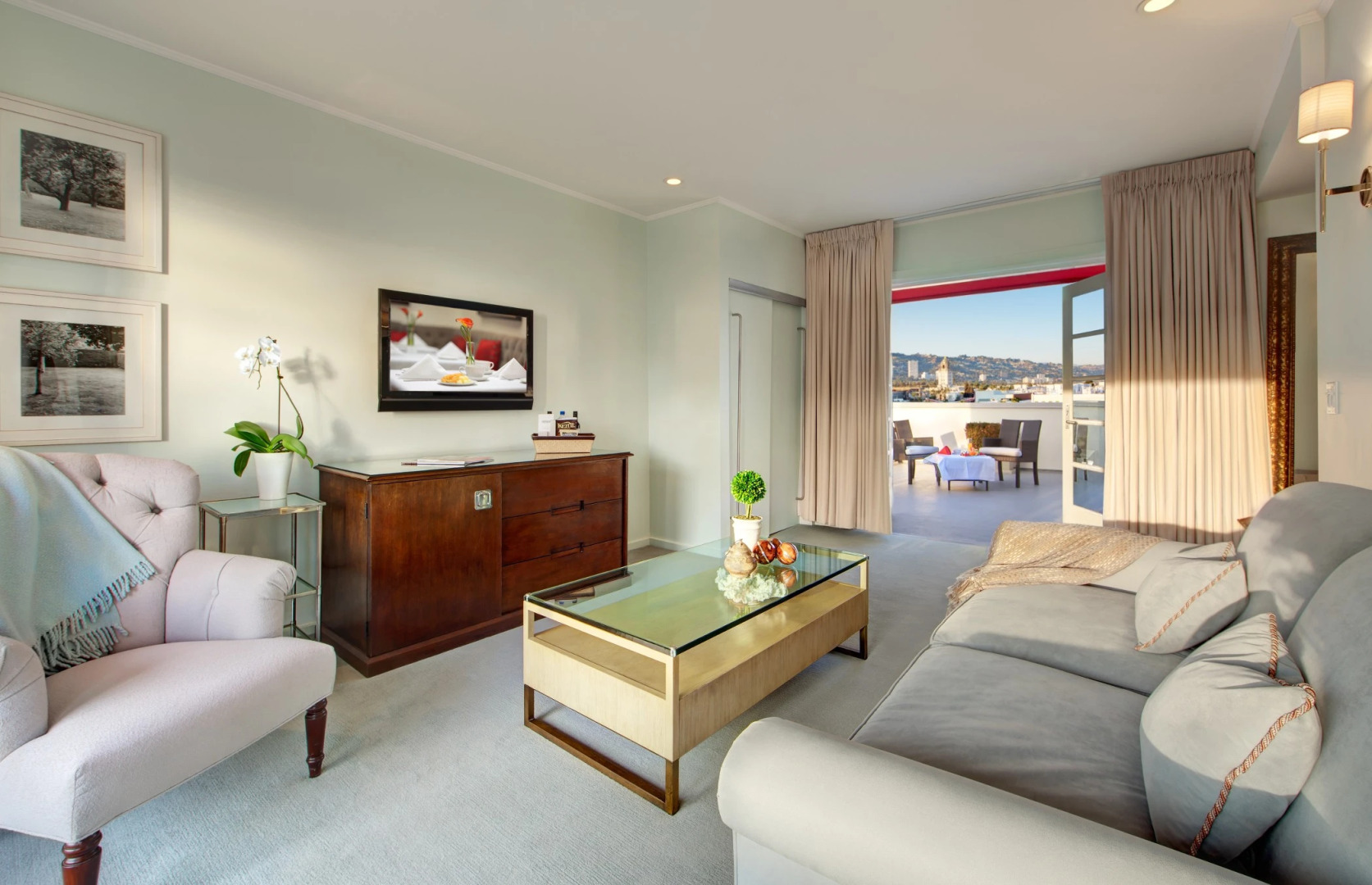 Luxe Hotel Rodeo Drive