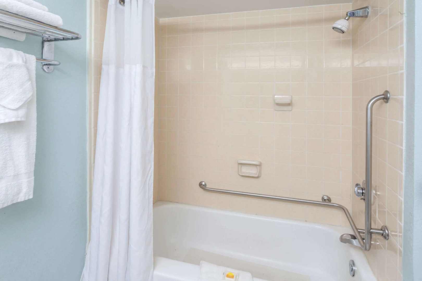 Days Inn by Wyndham Portage/Indiana Dunes National Park