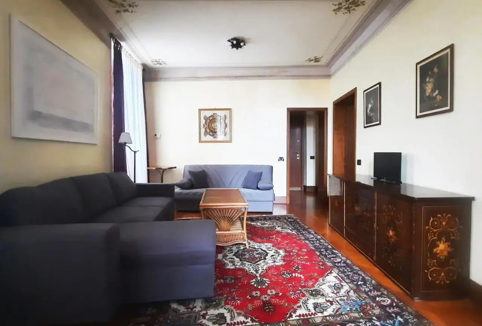 Ecco Marino Casa Vacanze