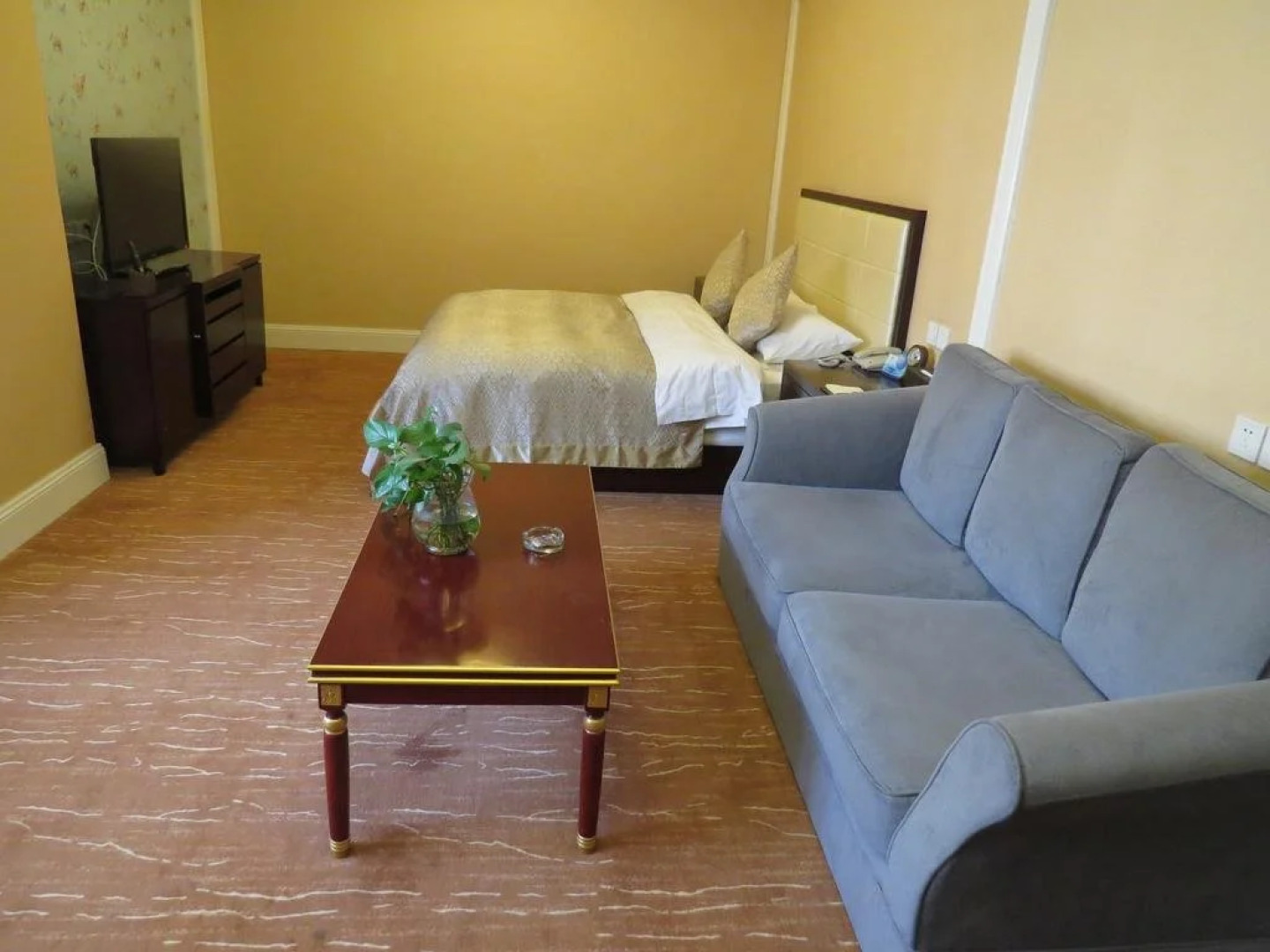 Inzone Galand Hotel Taian