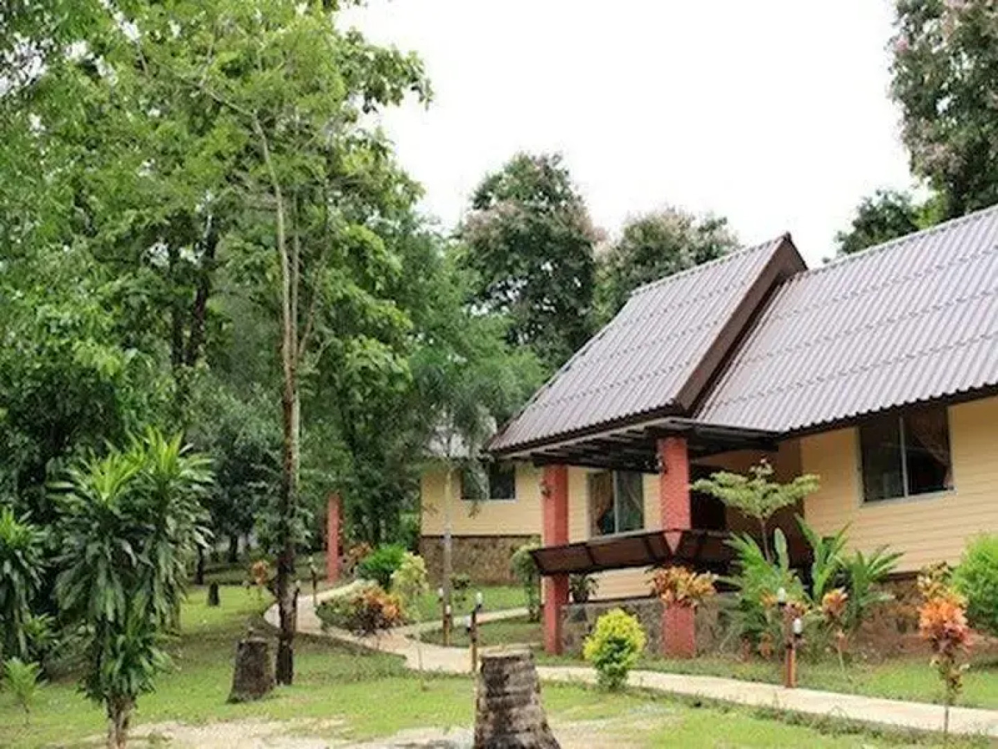 Baan Rimdoy Resort