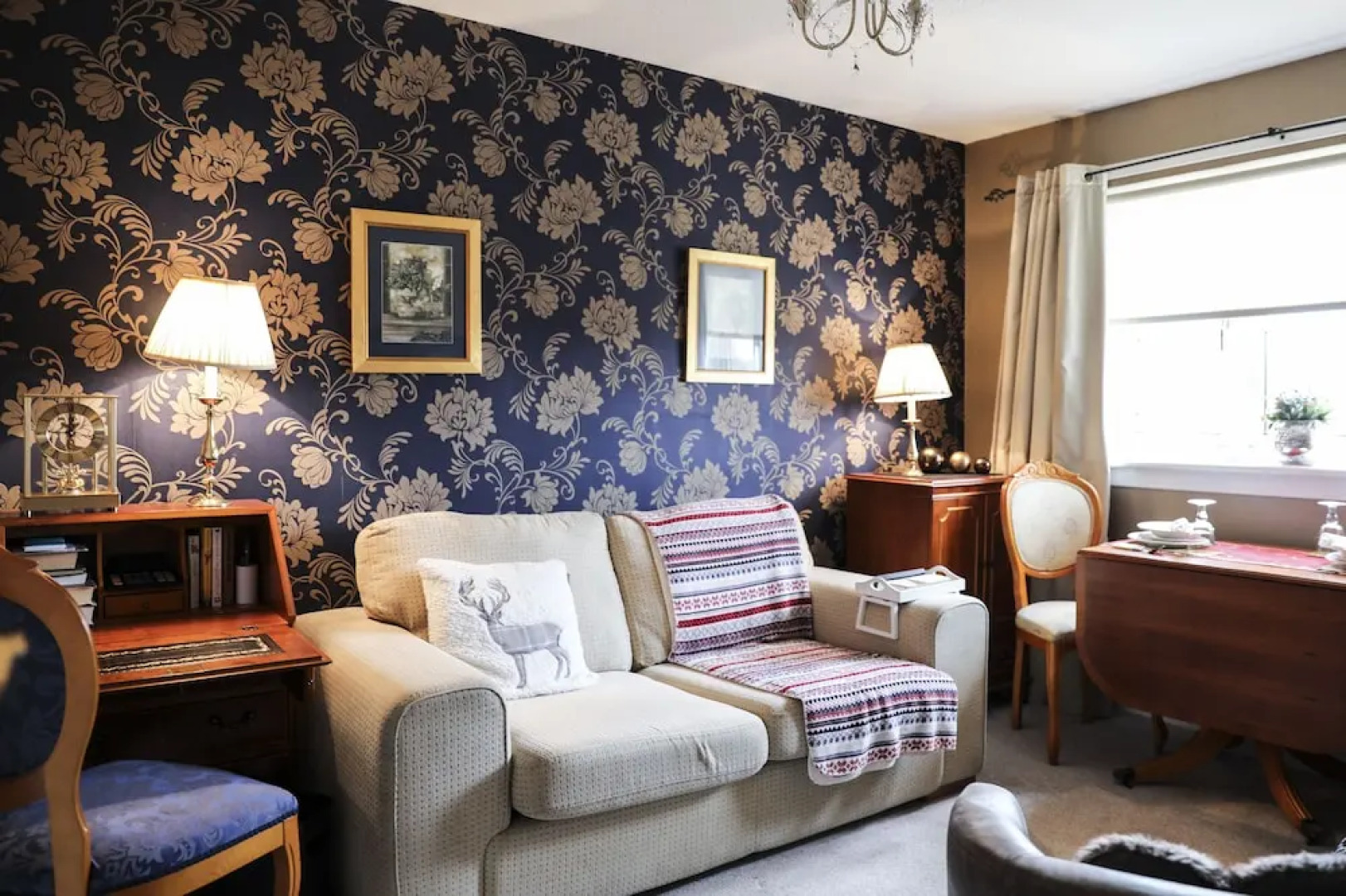 Hamilton Executive Apartment