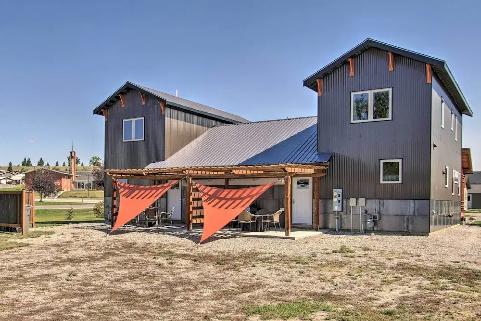 Pet-friendly Choteau Townhouse With Gas Grill!