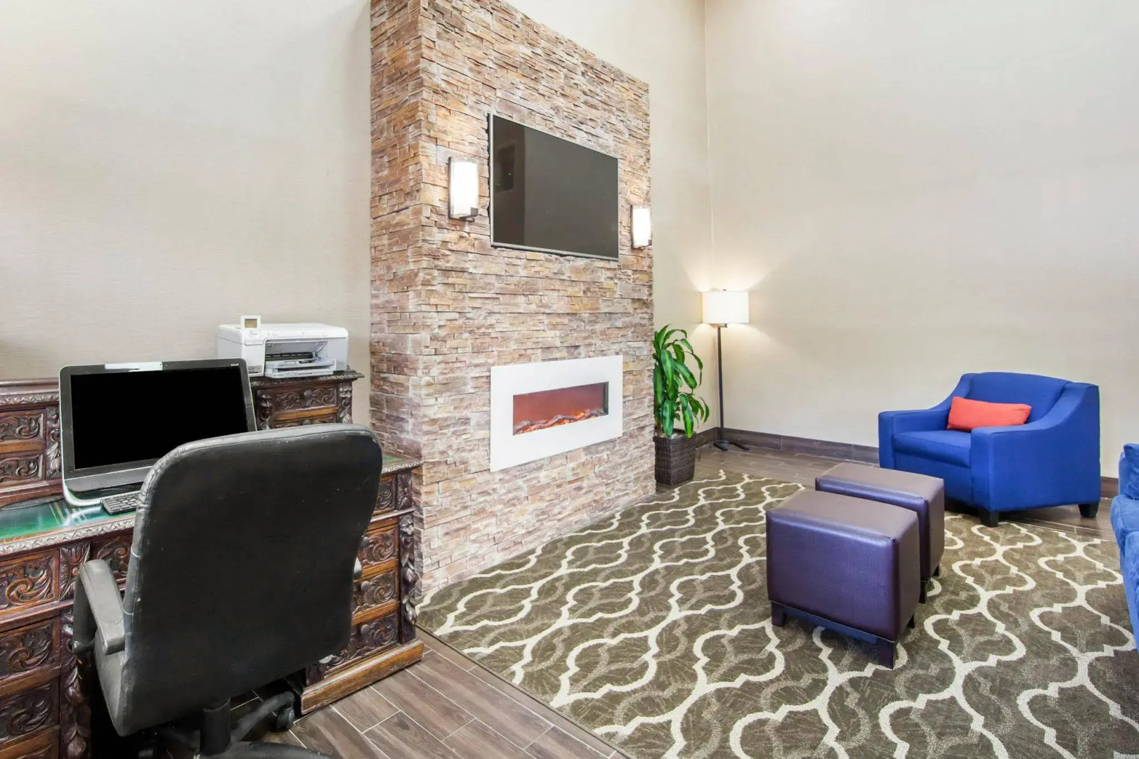 Comfort Inn at Royal Blue