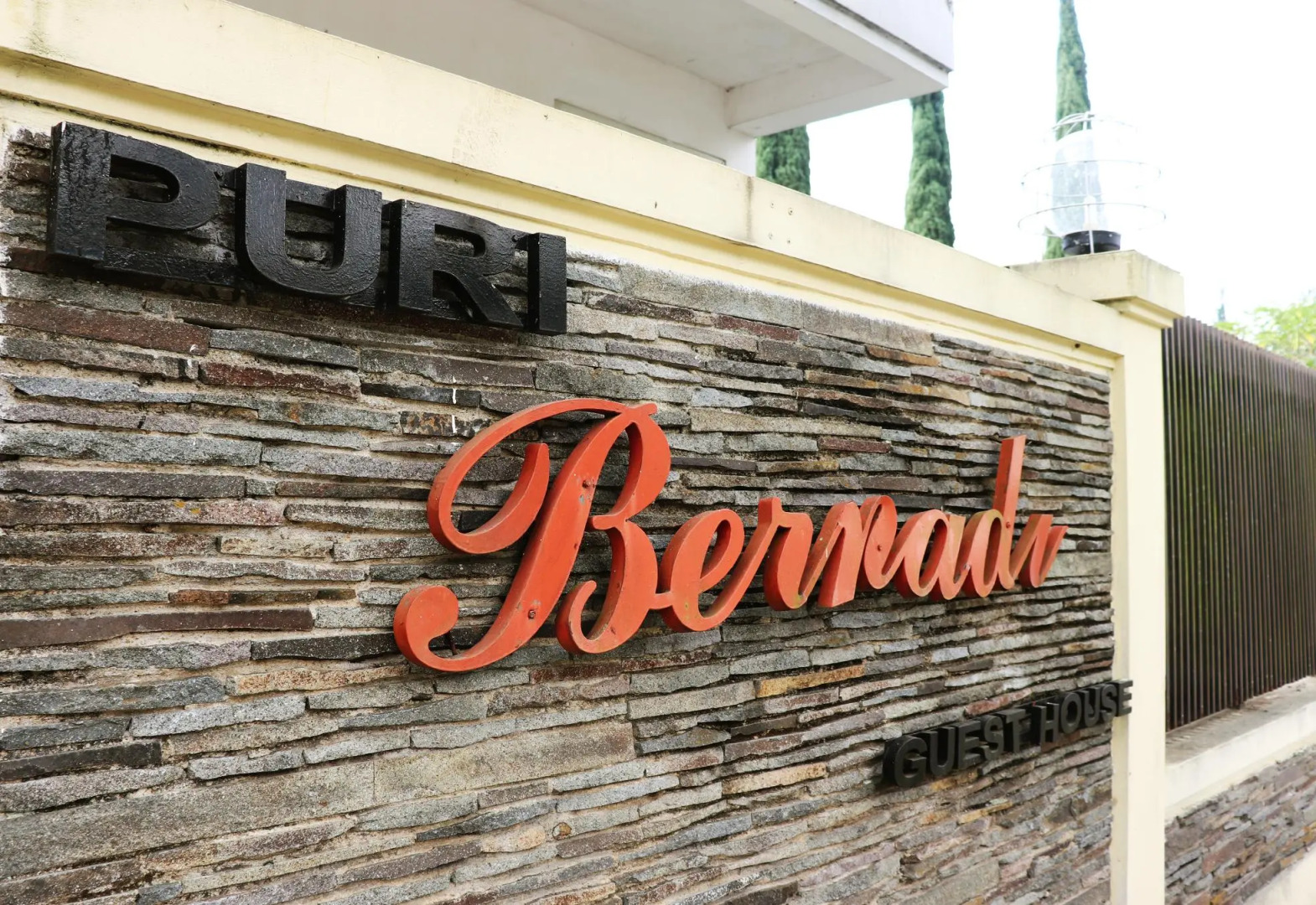 Puri Bernadi Guest House