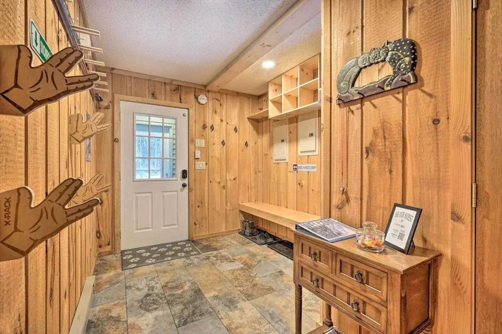 Relaxing Home Mins From Mt Snow, Hiking, & Lakes