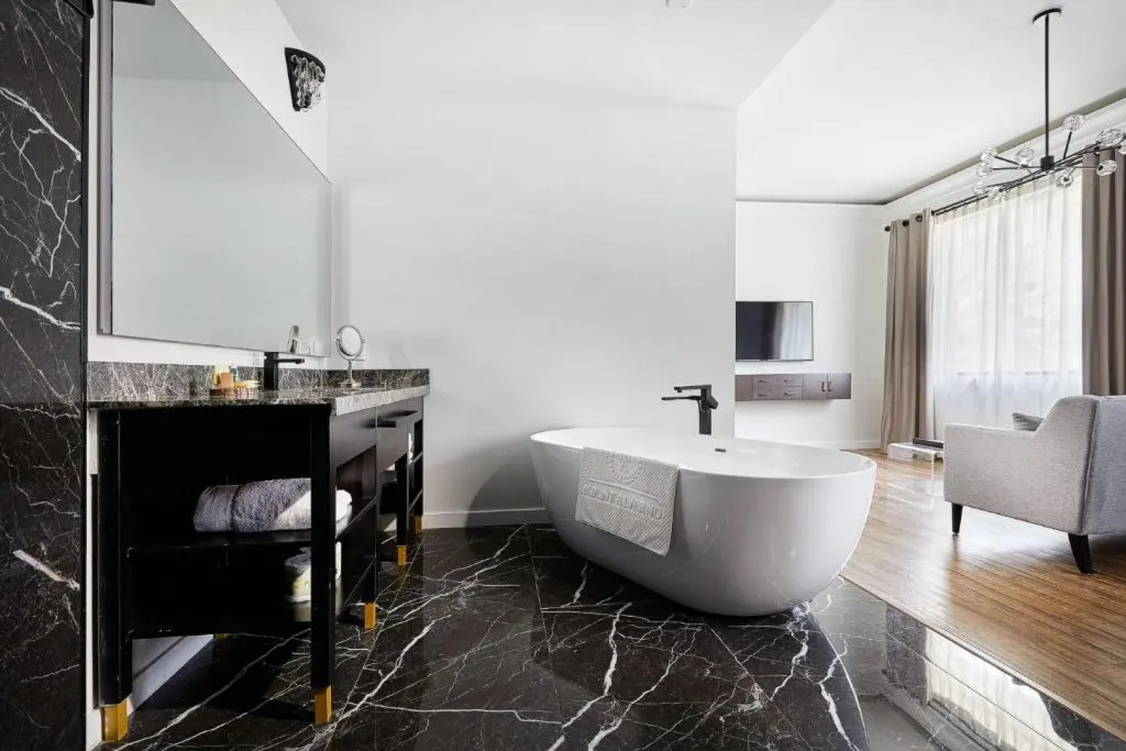 Mount Alverno Luxury Resorts