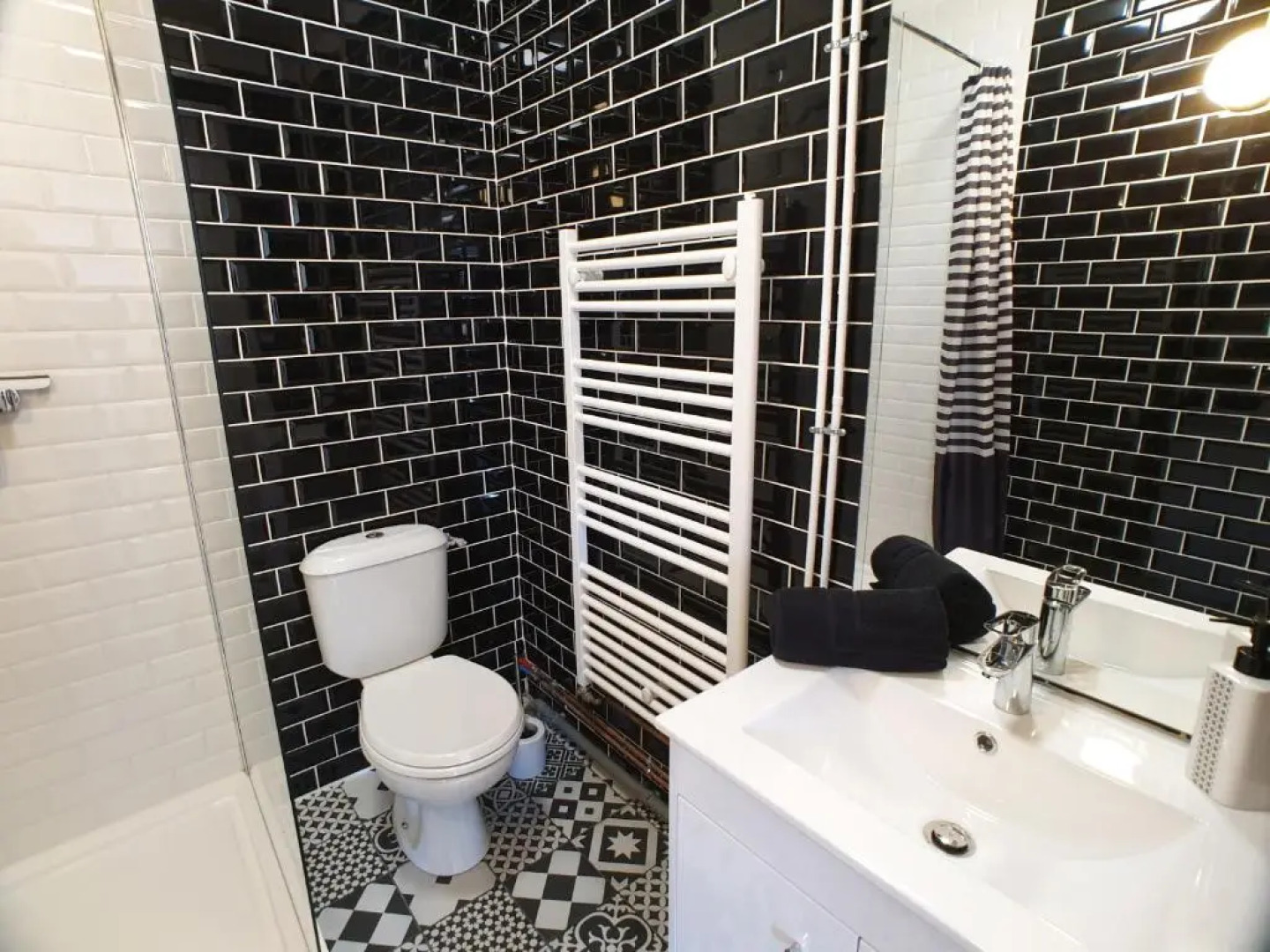 Au 36, Les Apparts Hotel Joigny