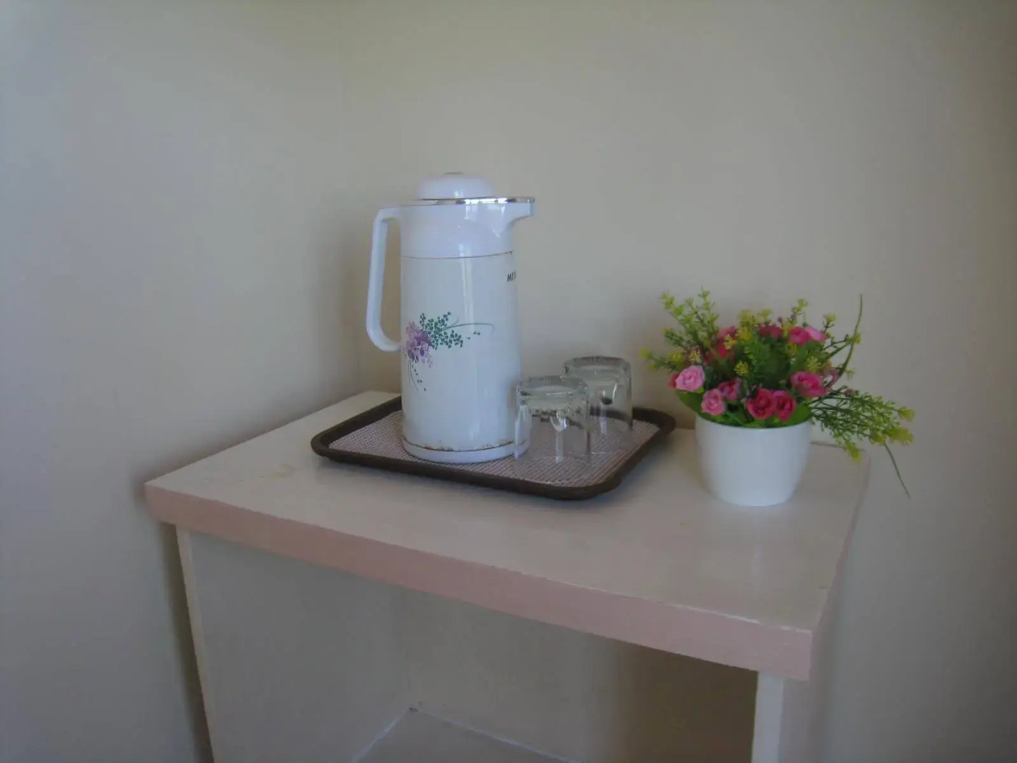 Blue Wave Inn Beach Resort & Restaurant