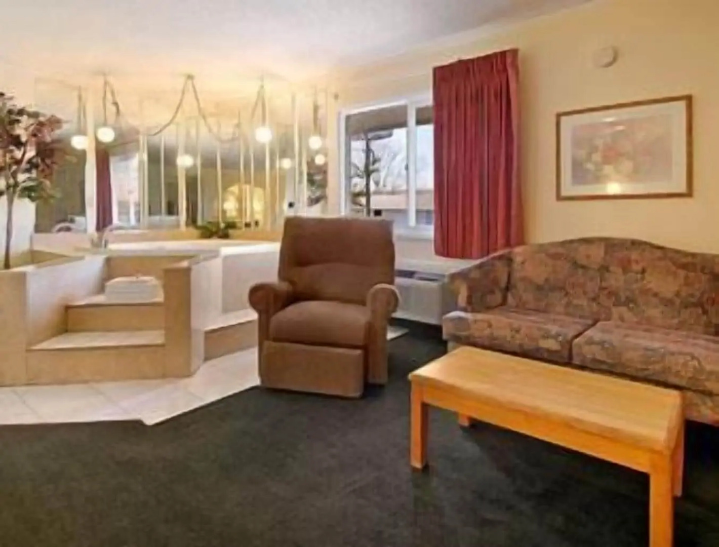 Lake View Inn & Suites