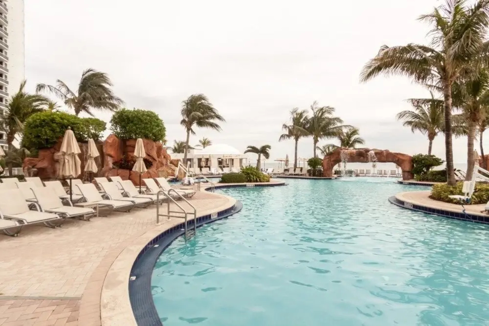 TRUMOVDS Unit - 515 - studio Br