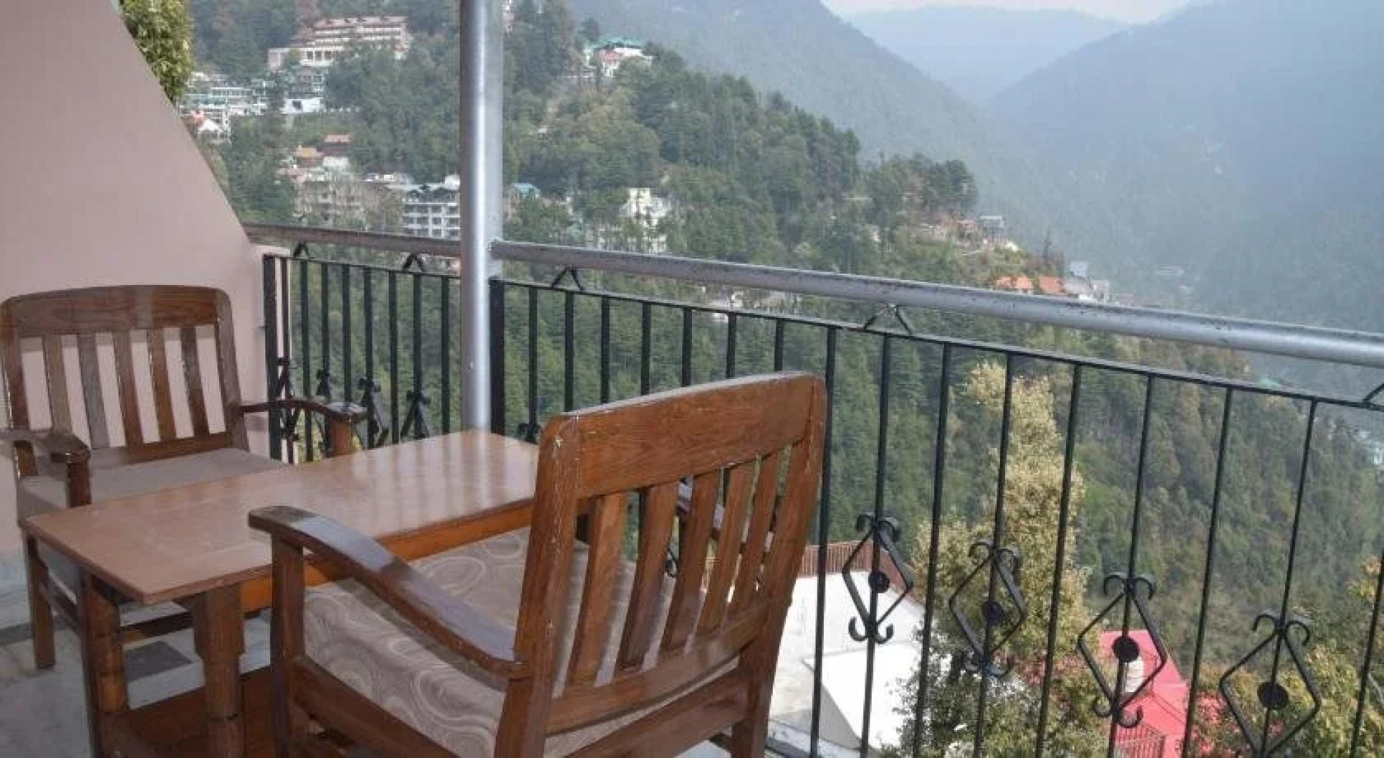 Hotel Monal