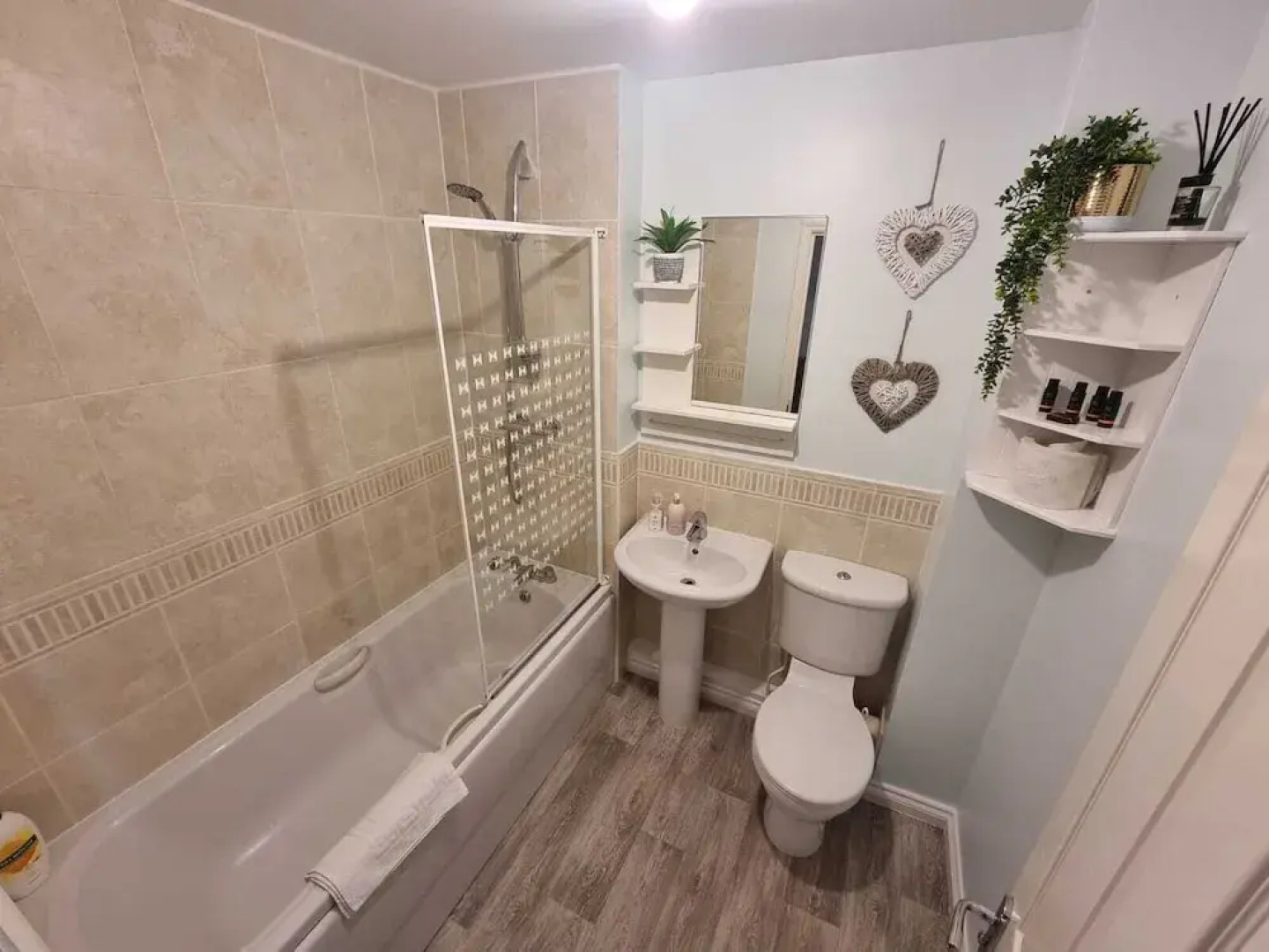 Caspian House - 4 Bedrooms