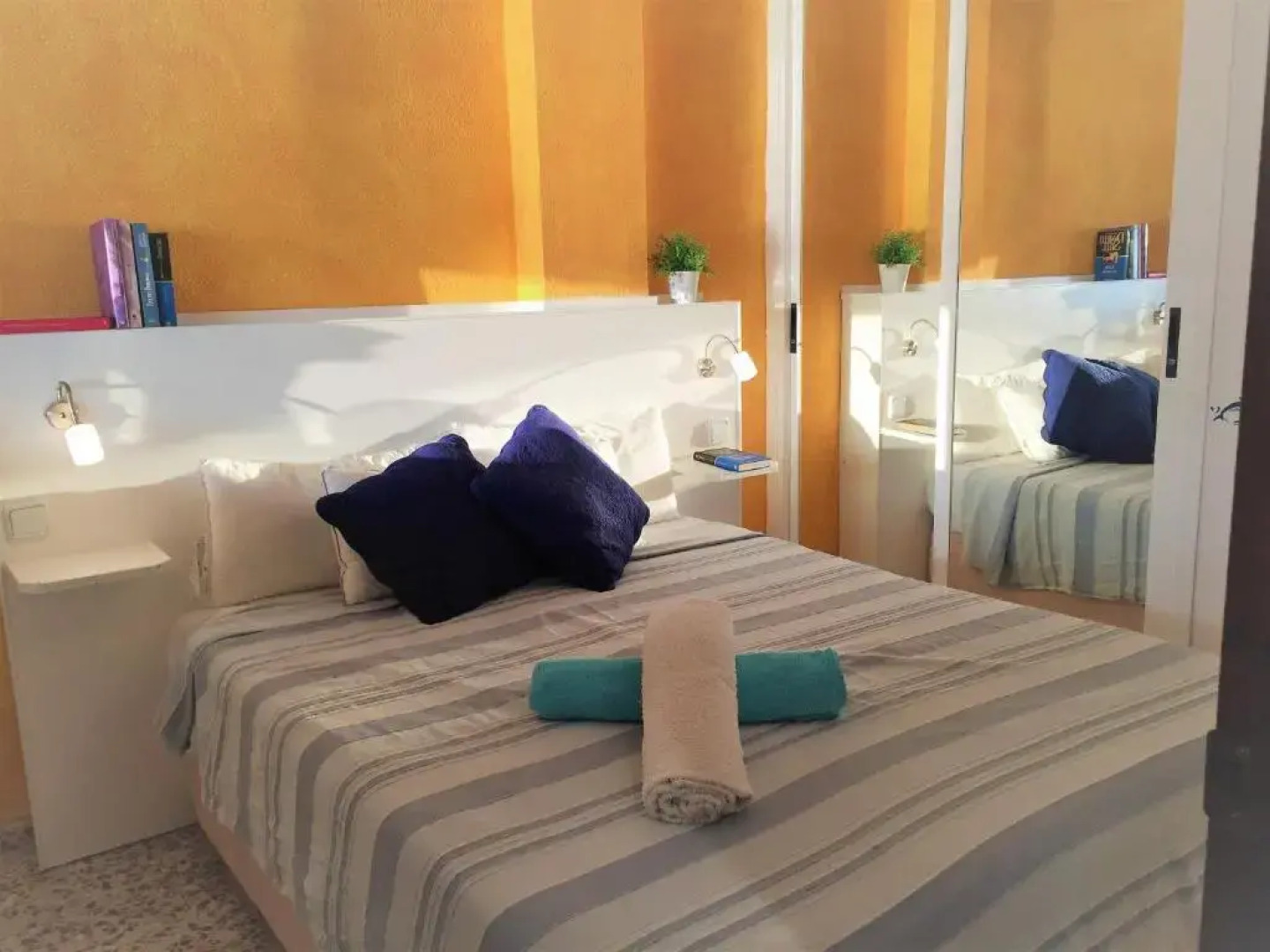 Beachfront and Bright Apartment