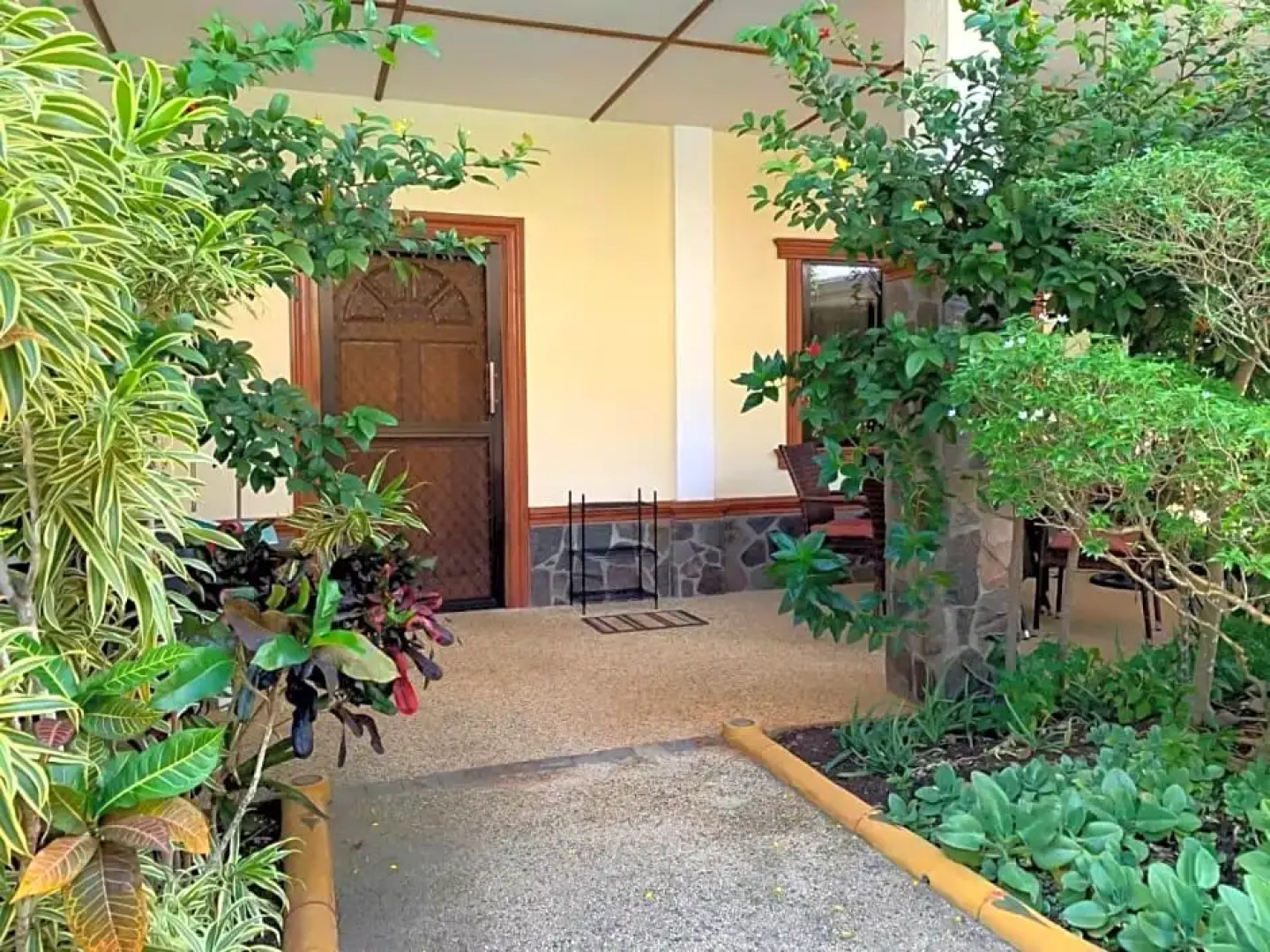 Bungalow in Alona, Alona Park Residence