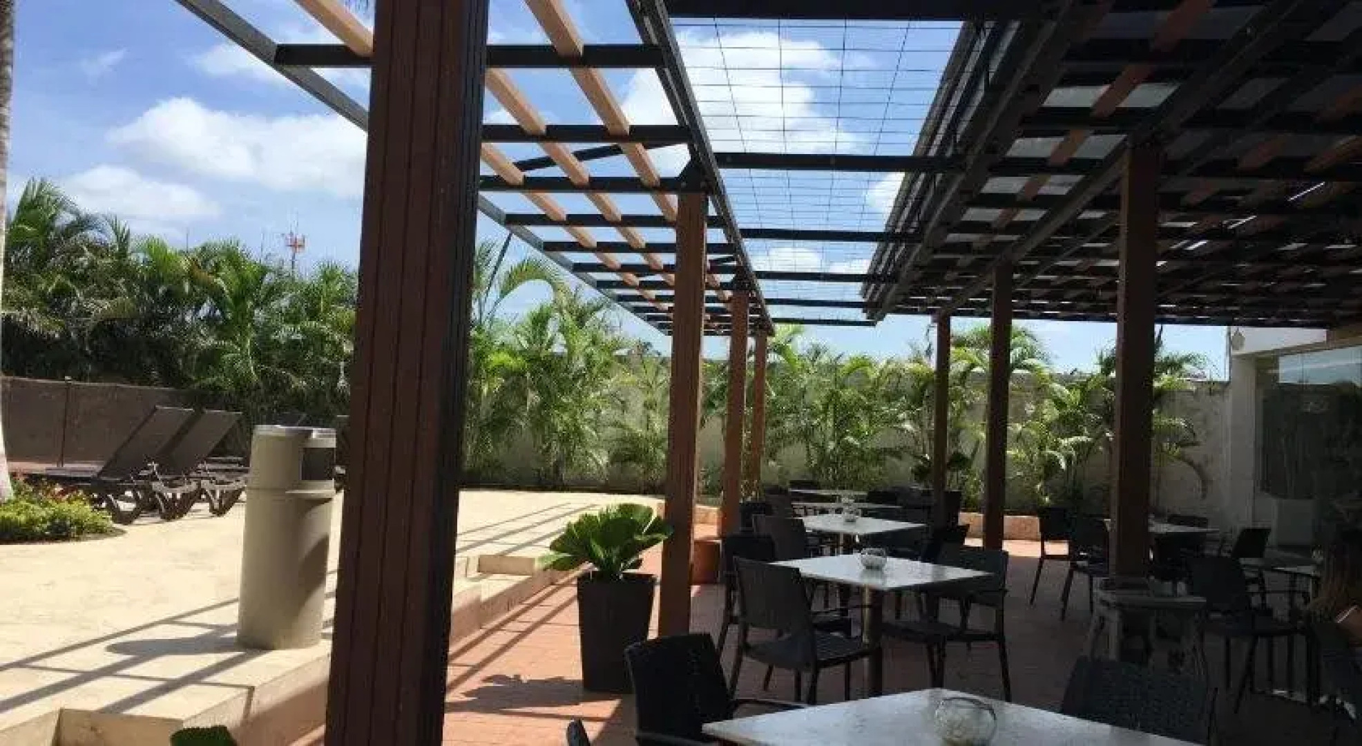 Edificio Seaway 935 ( Hotel Sonesta)