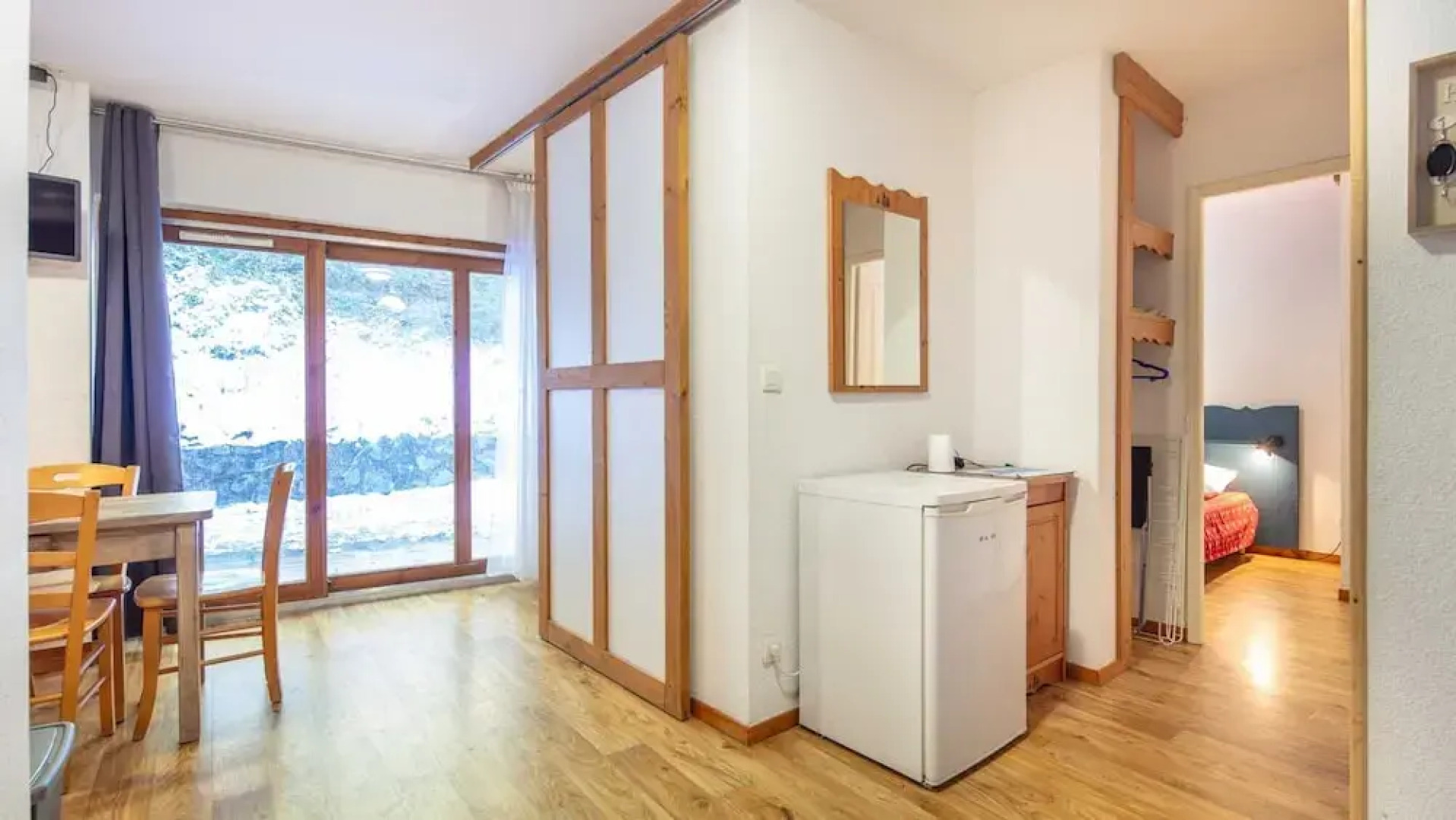 Stylish Alpine Stay for 6 Guests