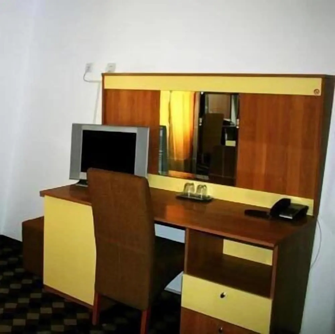 Plus Hotel