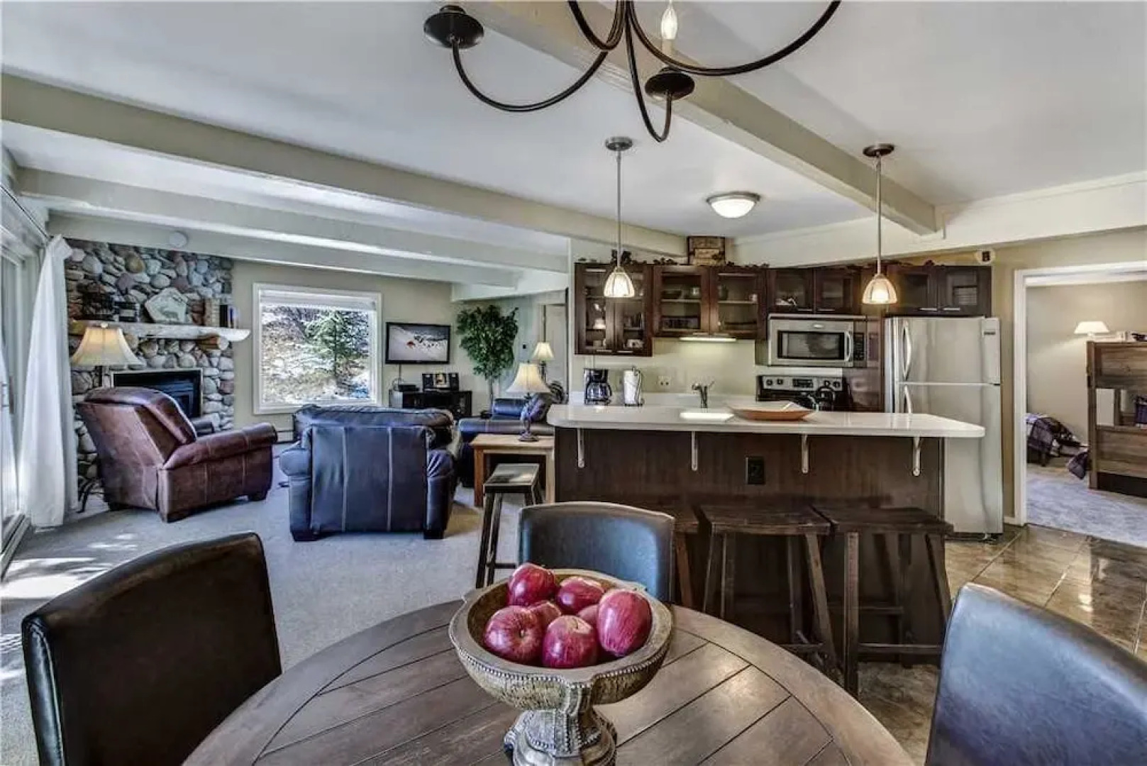 Woodbridge 19C - 2 Bedrooms Condo