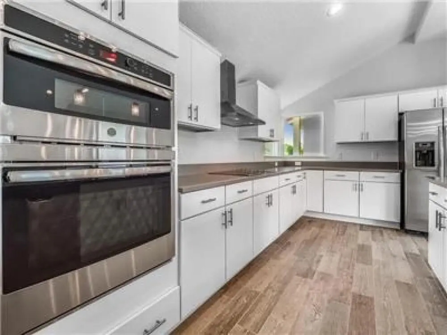 Swiss 14 - Lake Stephanie