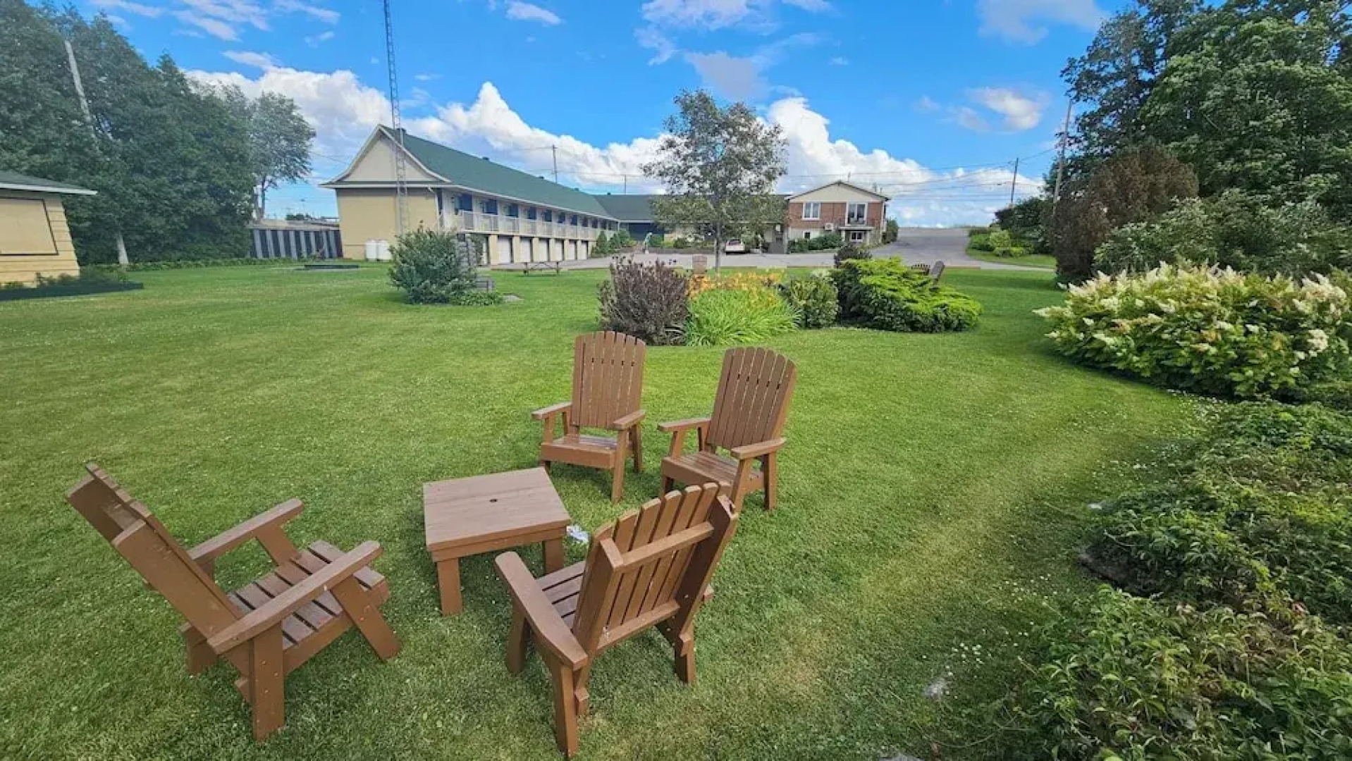 Hotel Oasis Lac StLouis