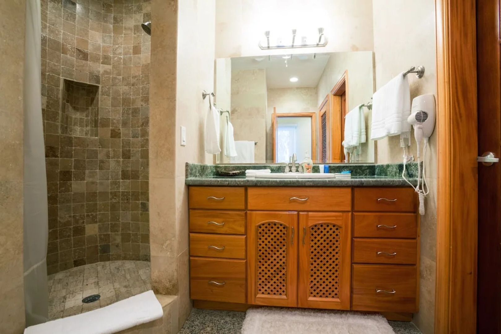 Lawson Rock - Angelfish 100