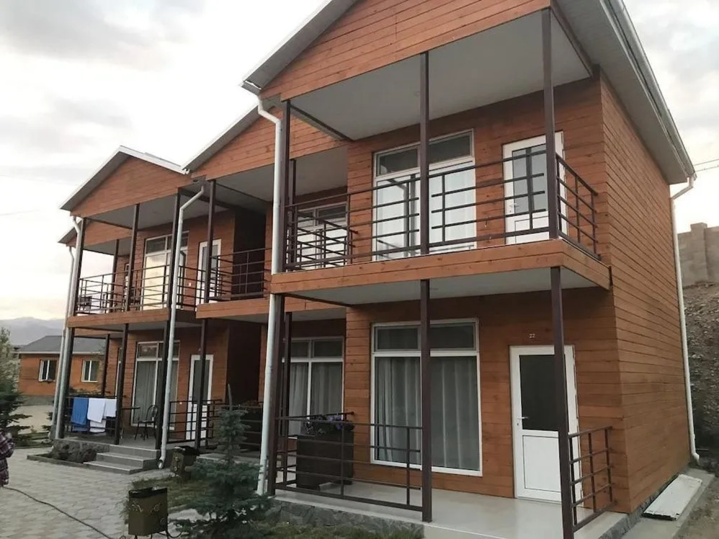 Курорт Altyn Bulak на берегу озера