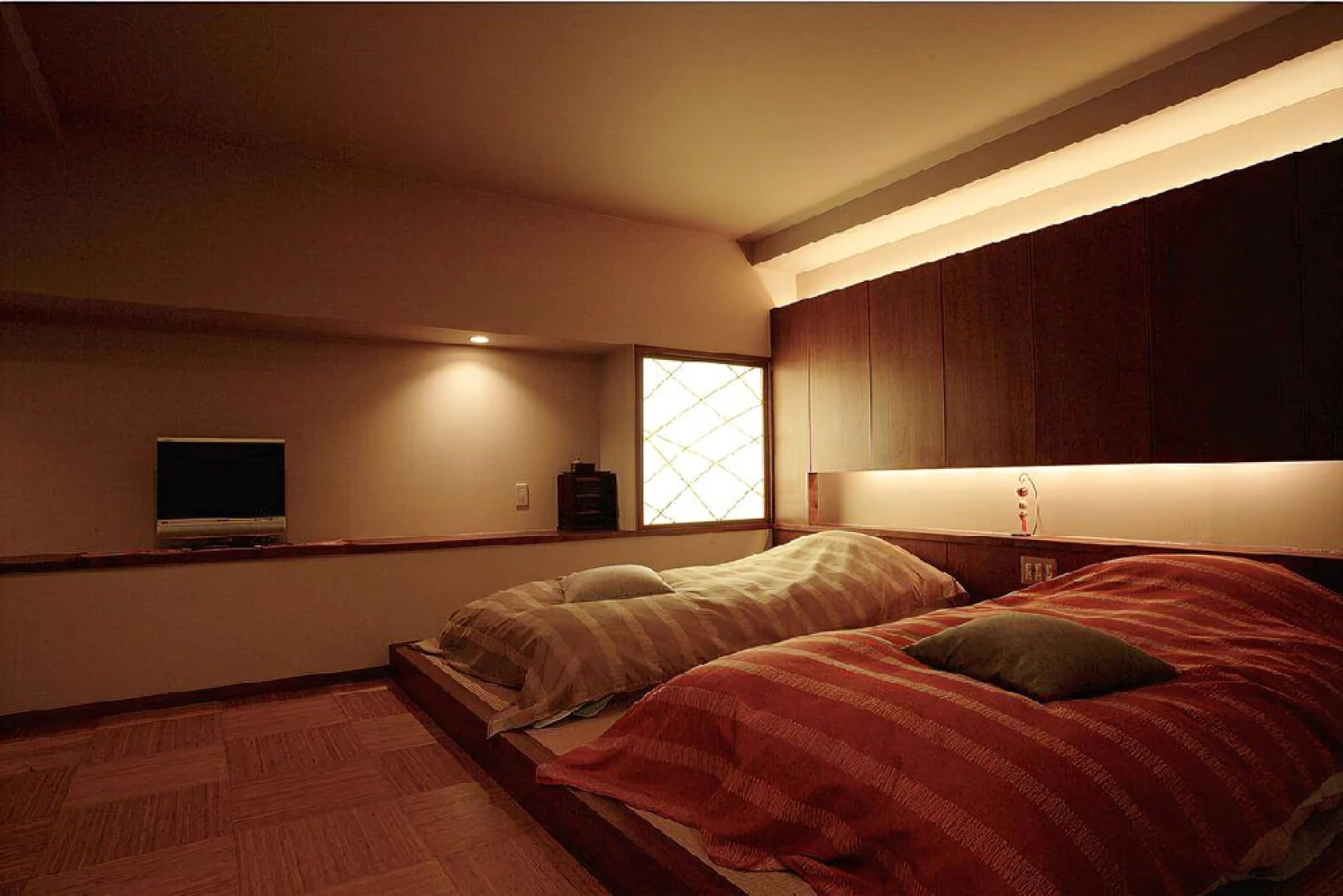 Yoimachi No Yado Hagiichirin