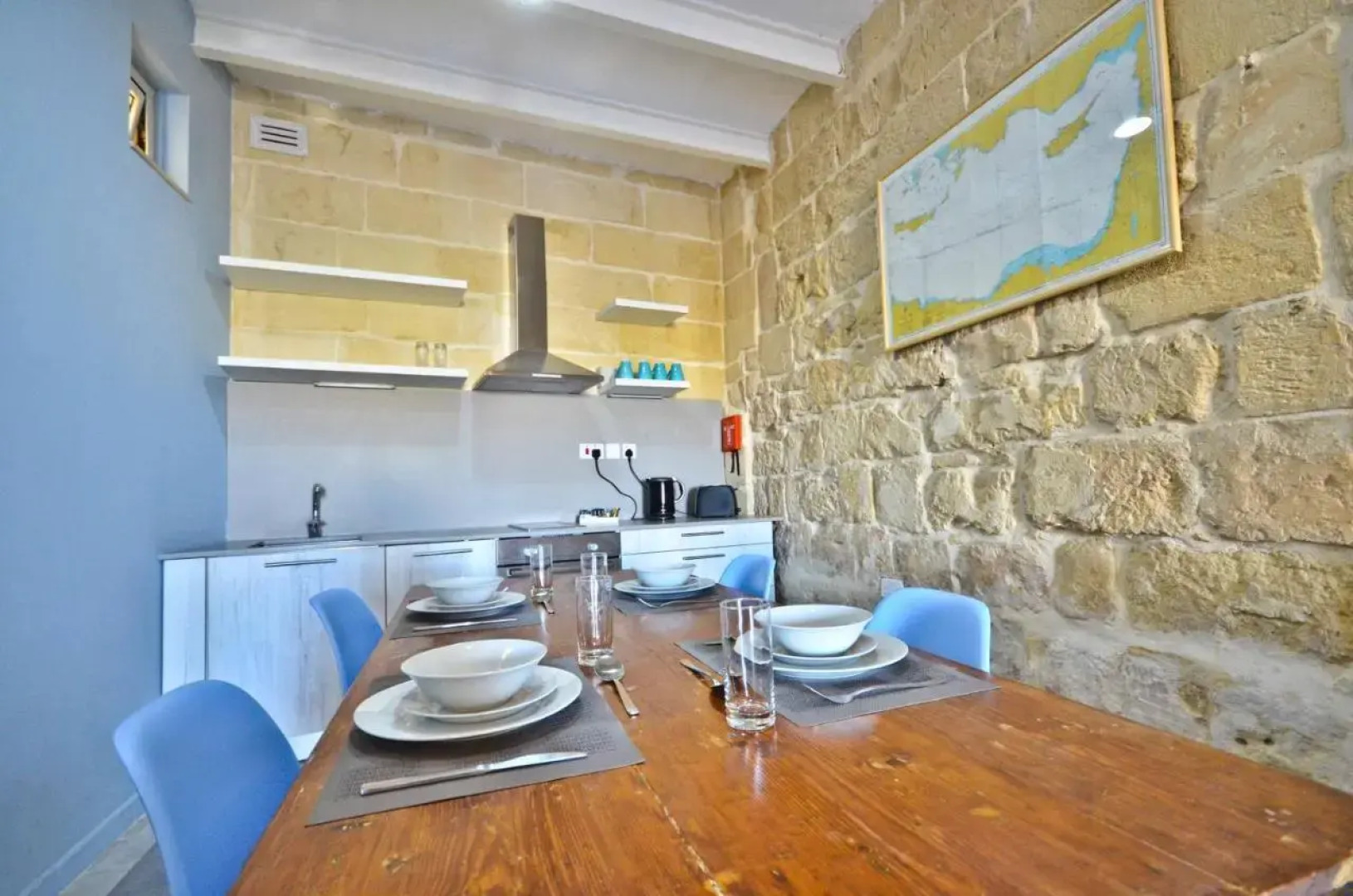 Eight Point Living 6B