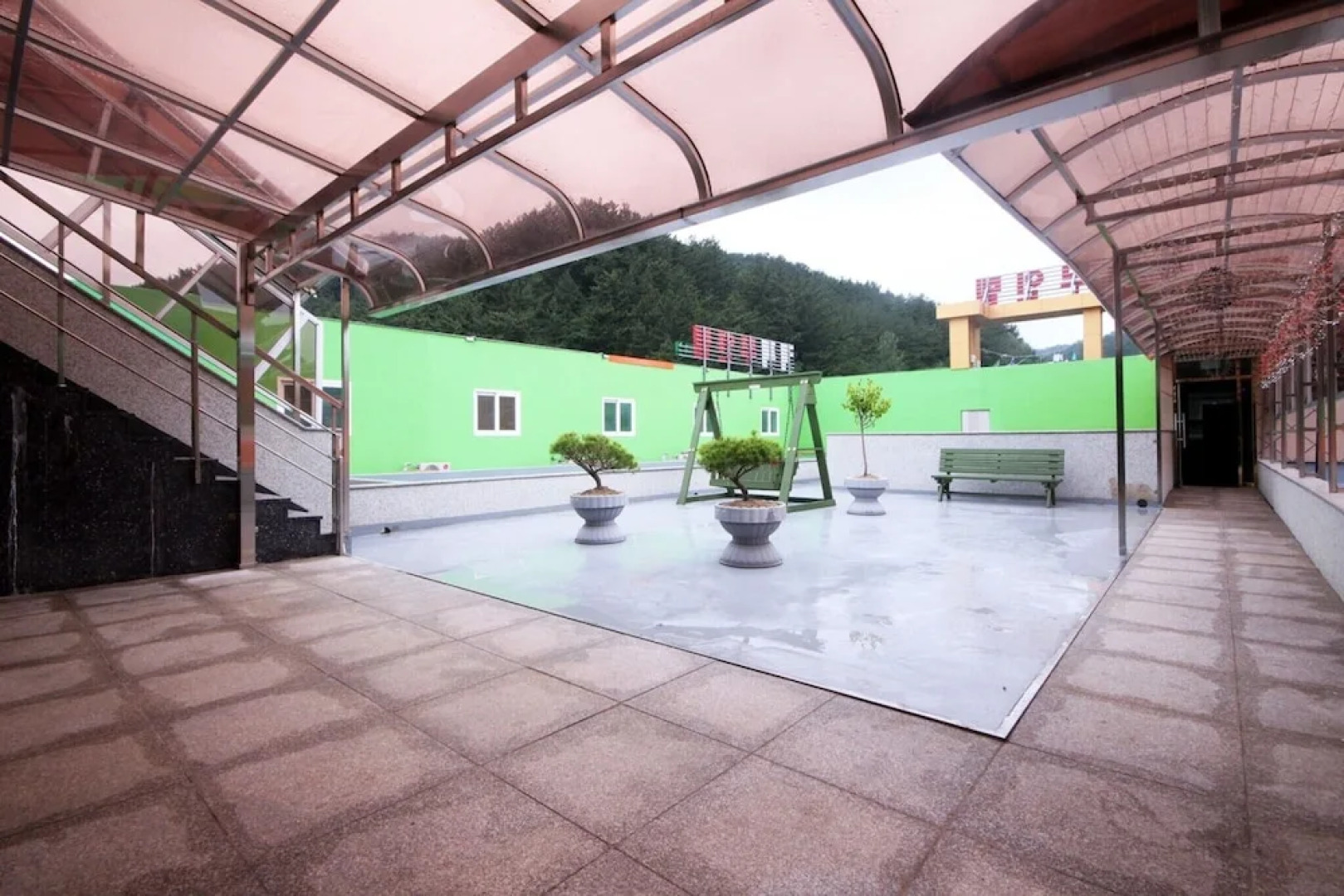 Yeongdeok Ganggu Port Into