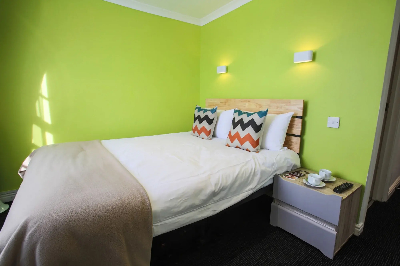 Smart Hyde Park View - Hostel