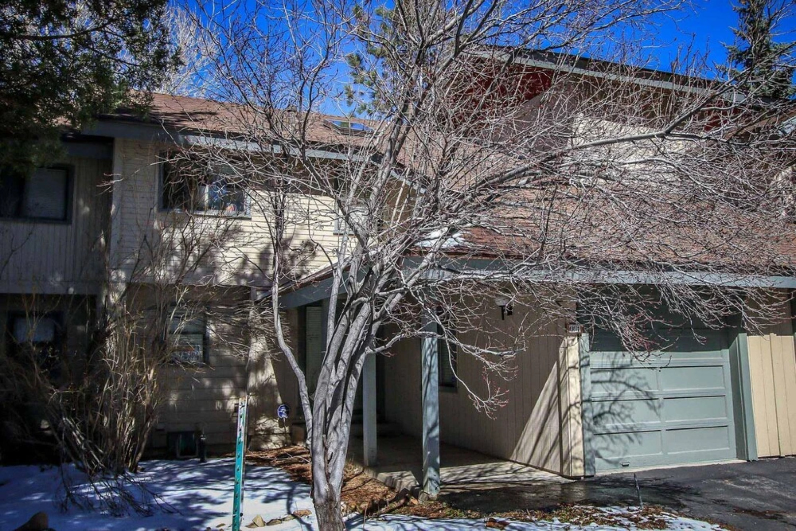 Bear Golf Inn 1218 by RedAwning