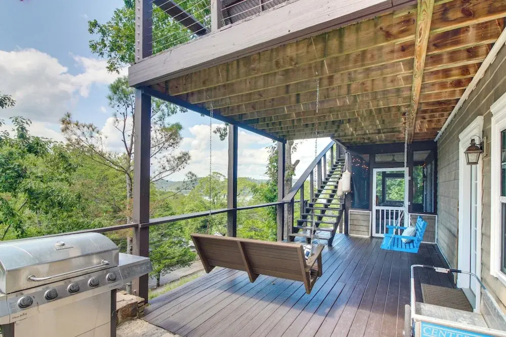 Walk to Marina: Center Hill Lake Family Home