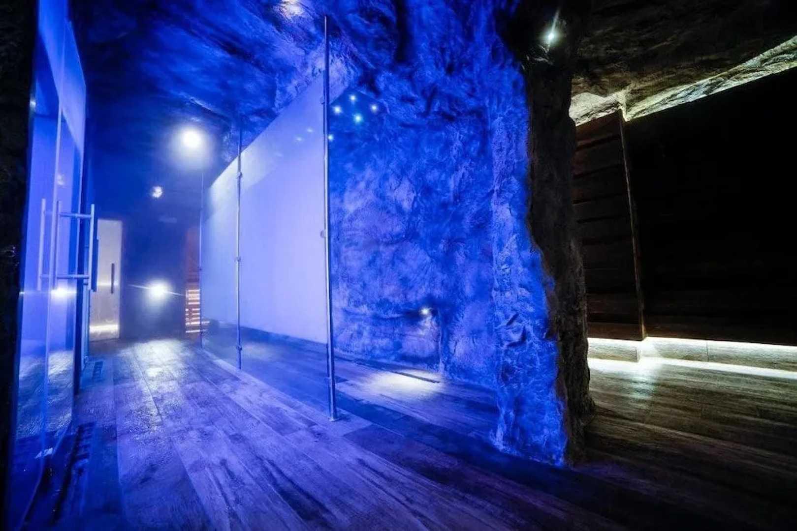 National Park Hotel & Spa