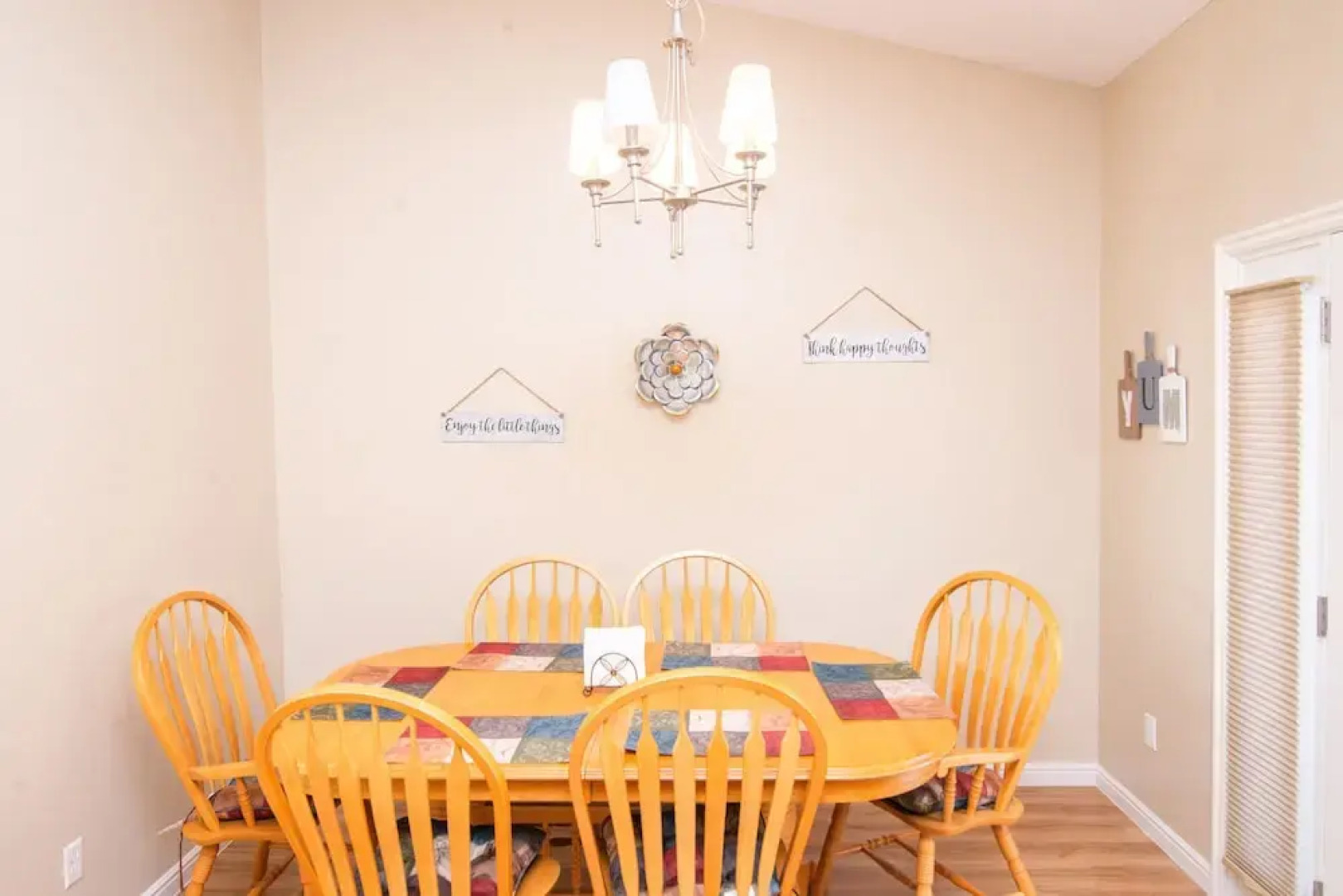 Charming Ogden Town Home, 25 Min To Snowbasin Ski Resort 3 Bedroom Duplex by Redawning