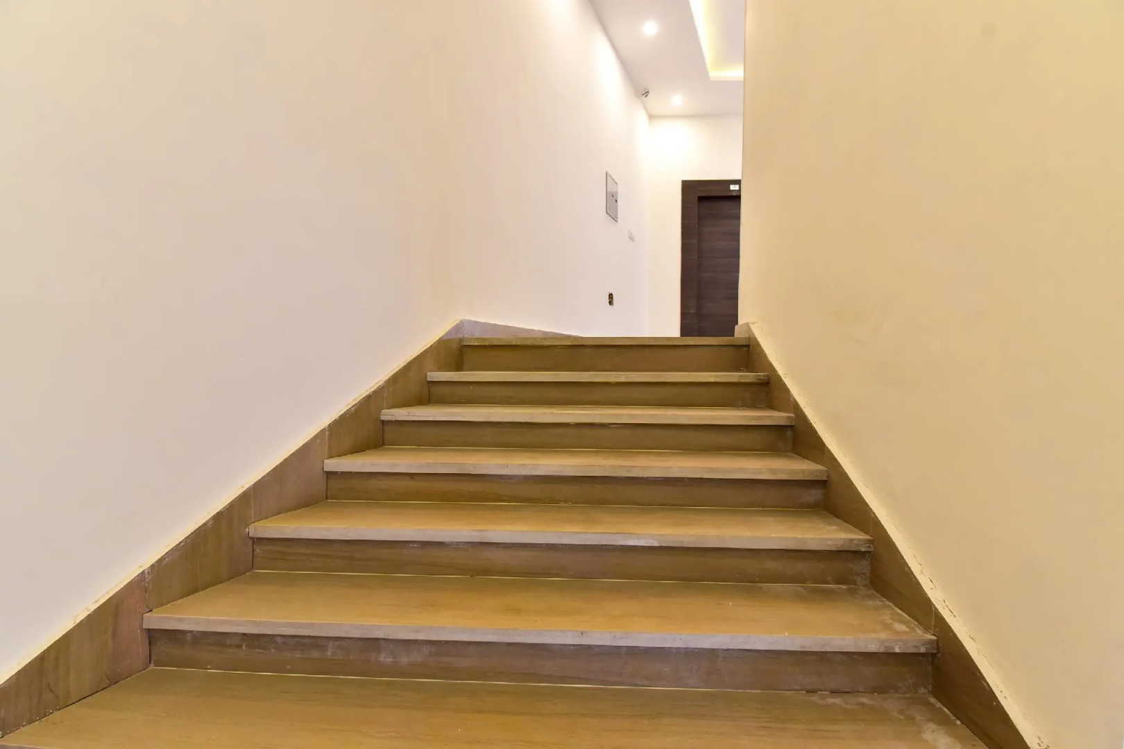 OYO 77240 Hotel Ru And Banquet Hall