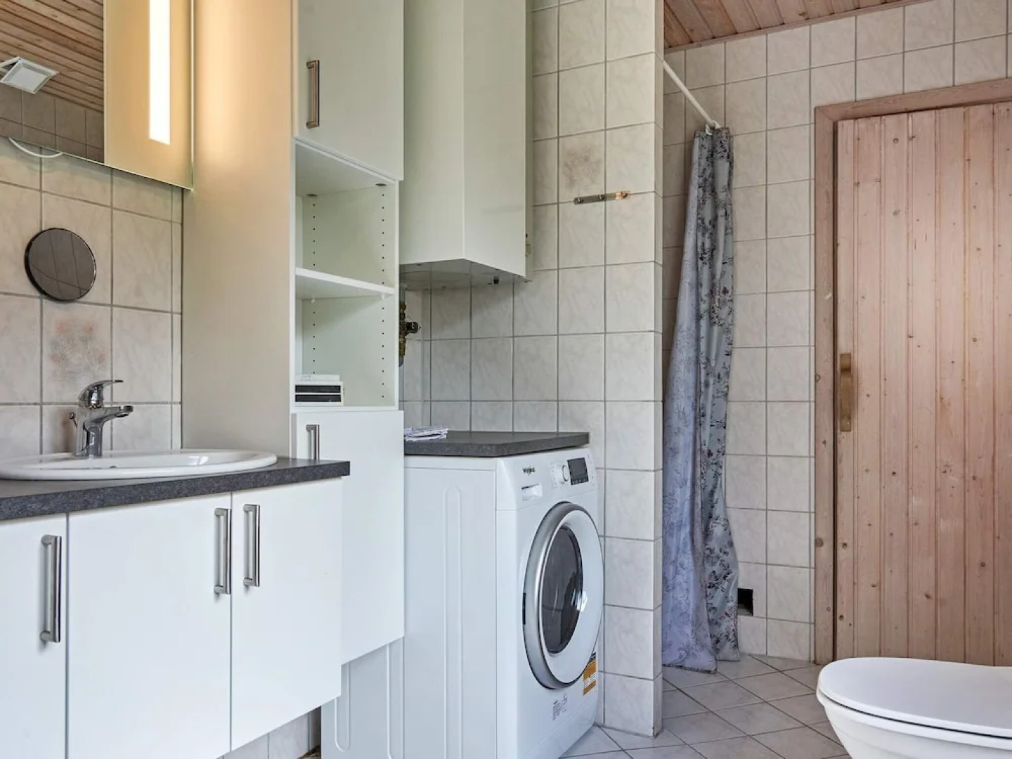 Spacious Holiday Home in Jutland near Fjord