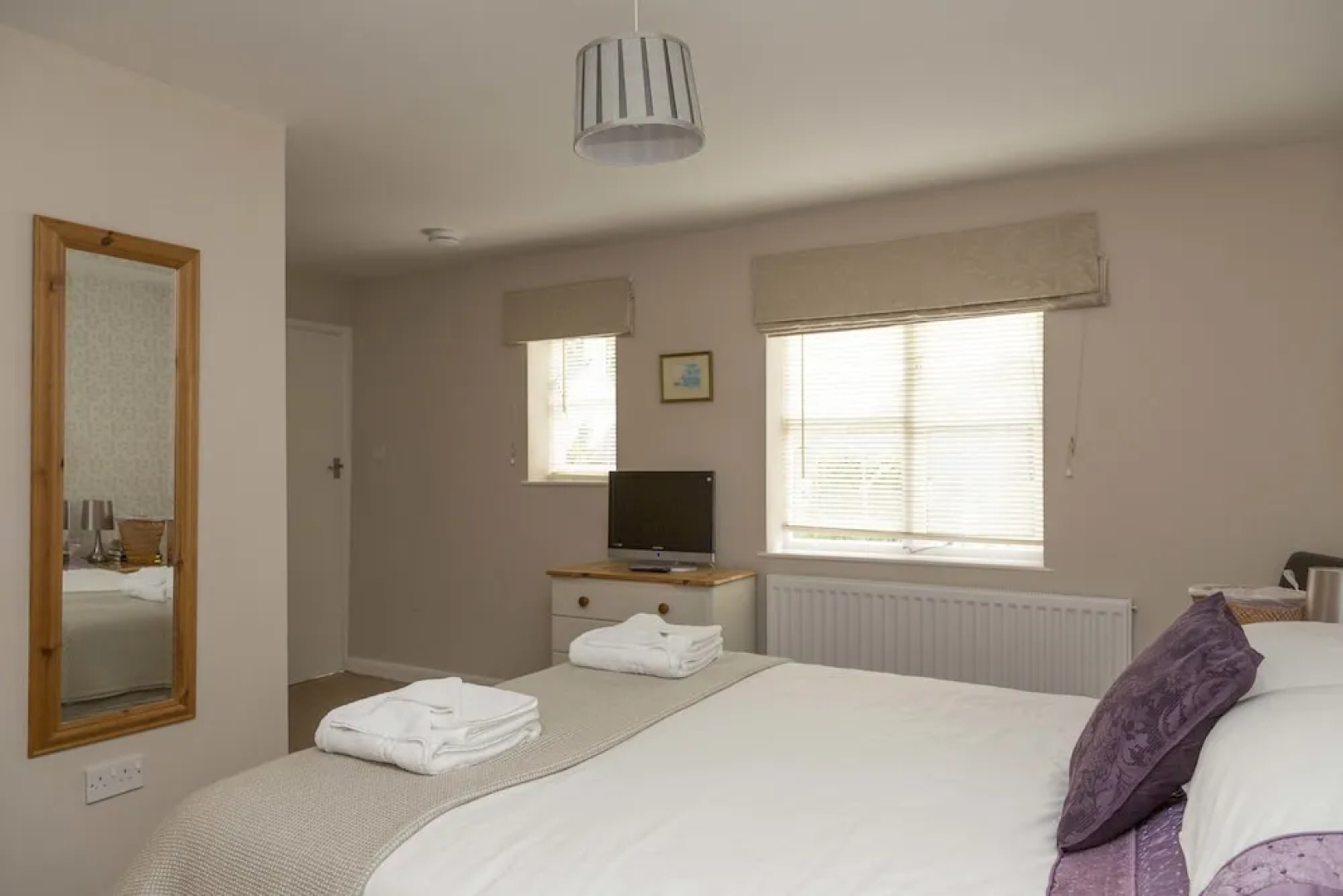 The Pines at Eastleigh - 3 Cottages