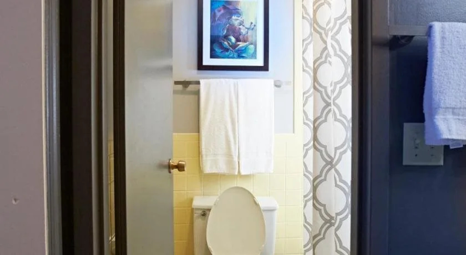 Don Hall's Guesthouse